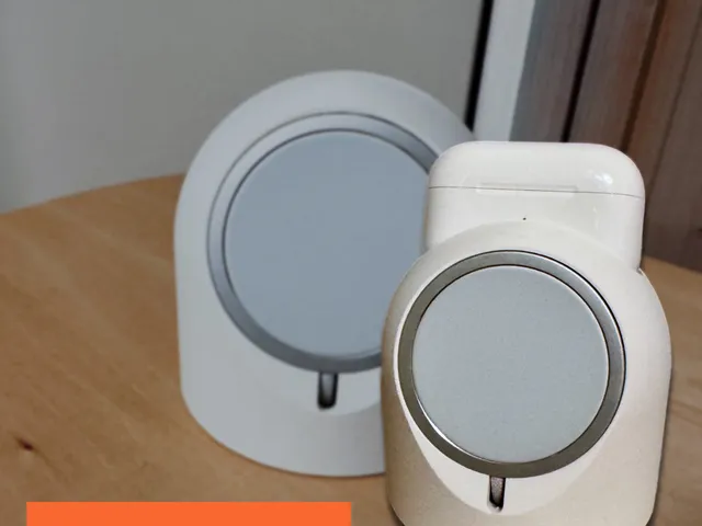 iPhone MagSafe / AirPods Pro 2 Holder