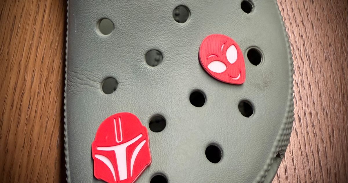 Mandalorian and Alien Clog Charms / Croc Jibbitz by cwlewis11 ...