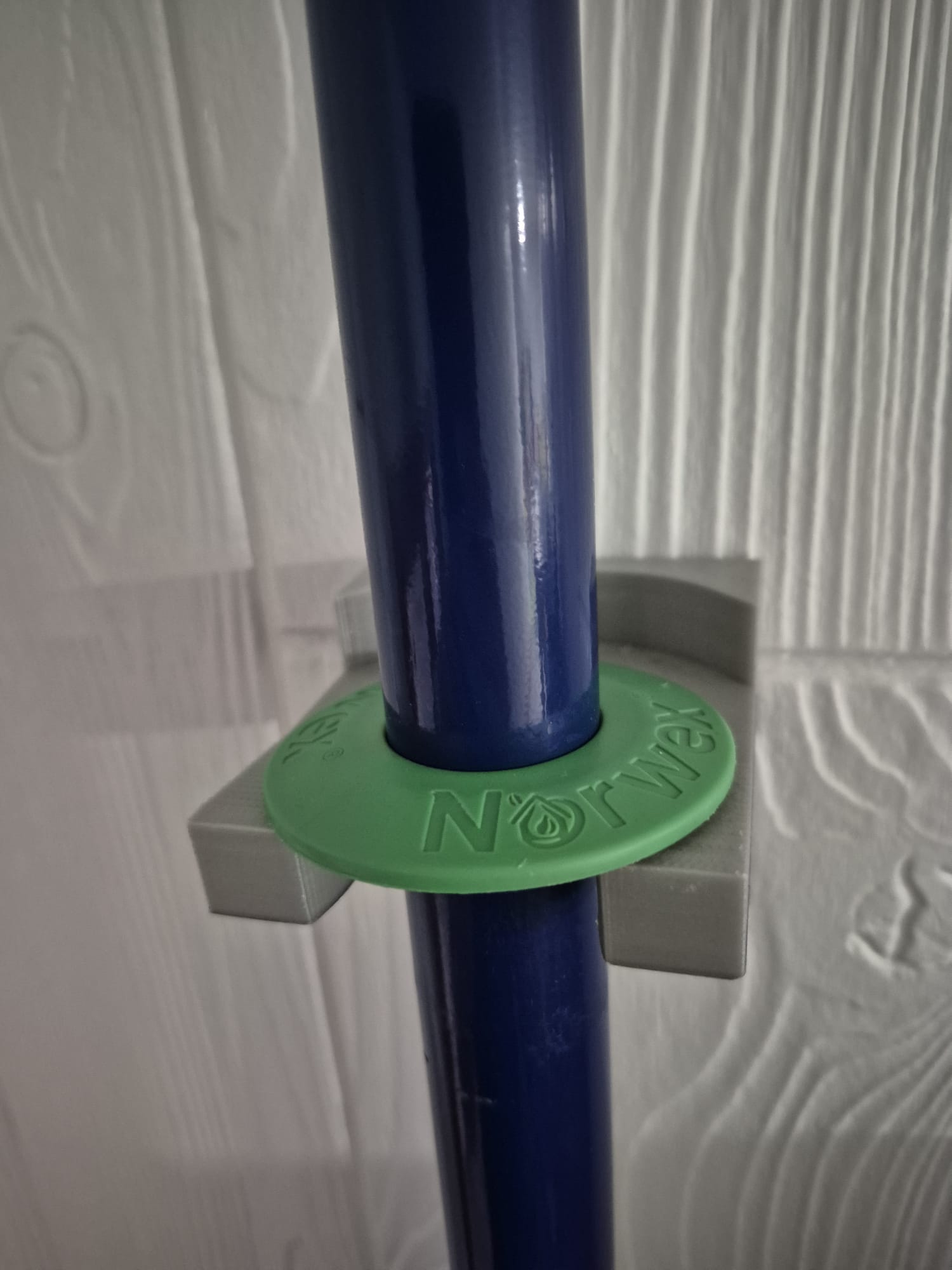 Norwex mop holder