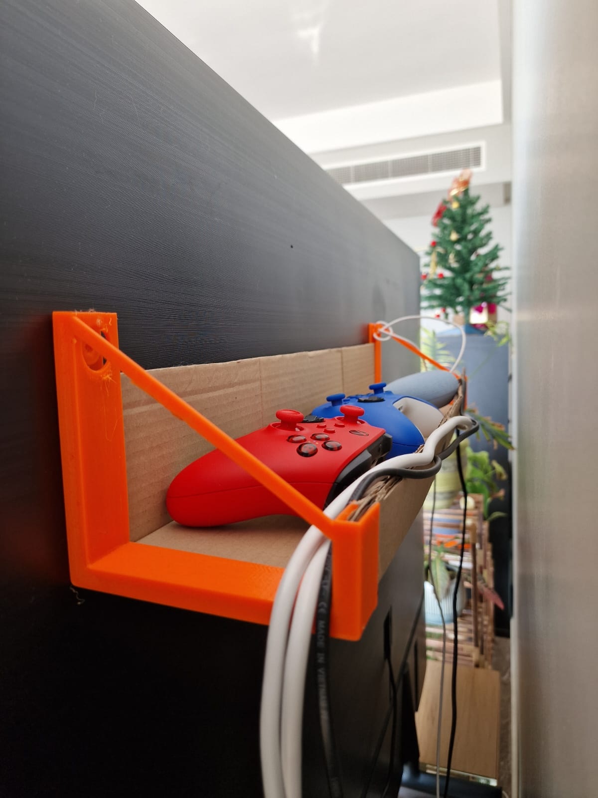 Cardboard VESA mount shelf