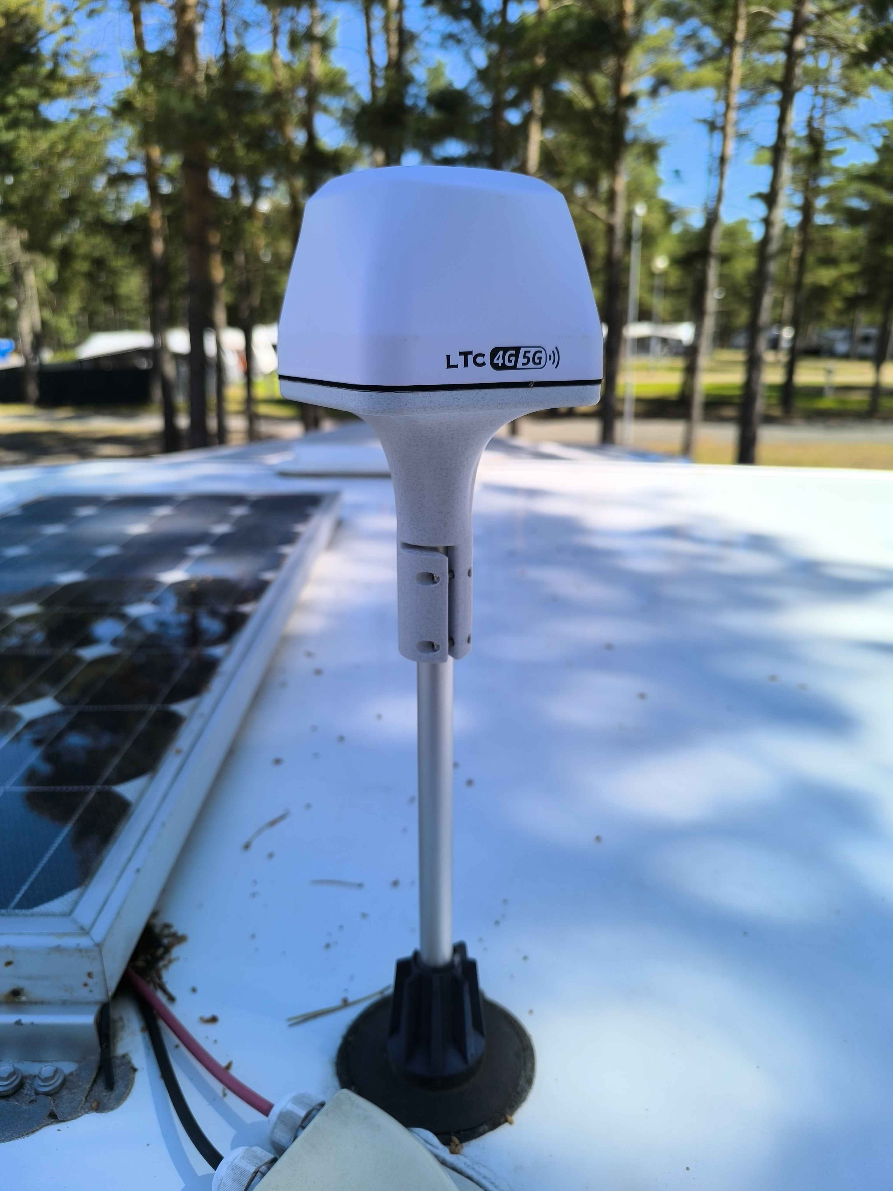 Antennamount for LTC 5G router antenna for a 2005 Cabby caravan!