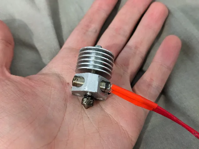 Ridiculously small hotend