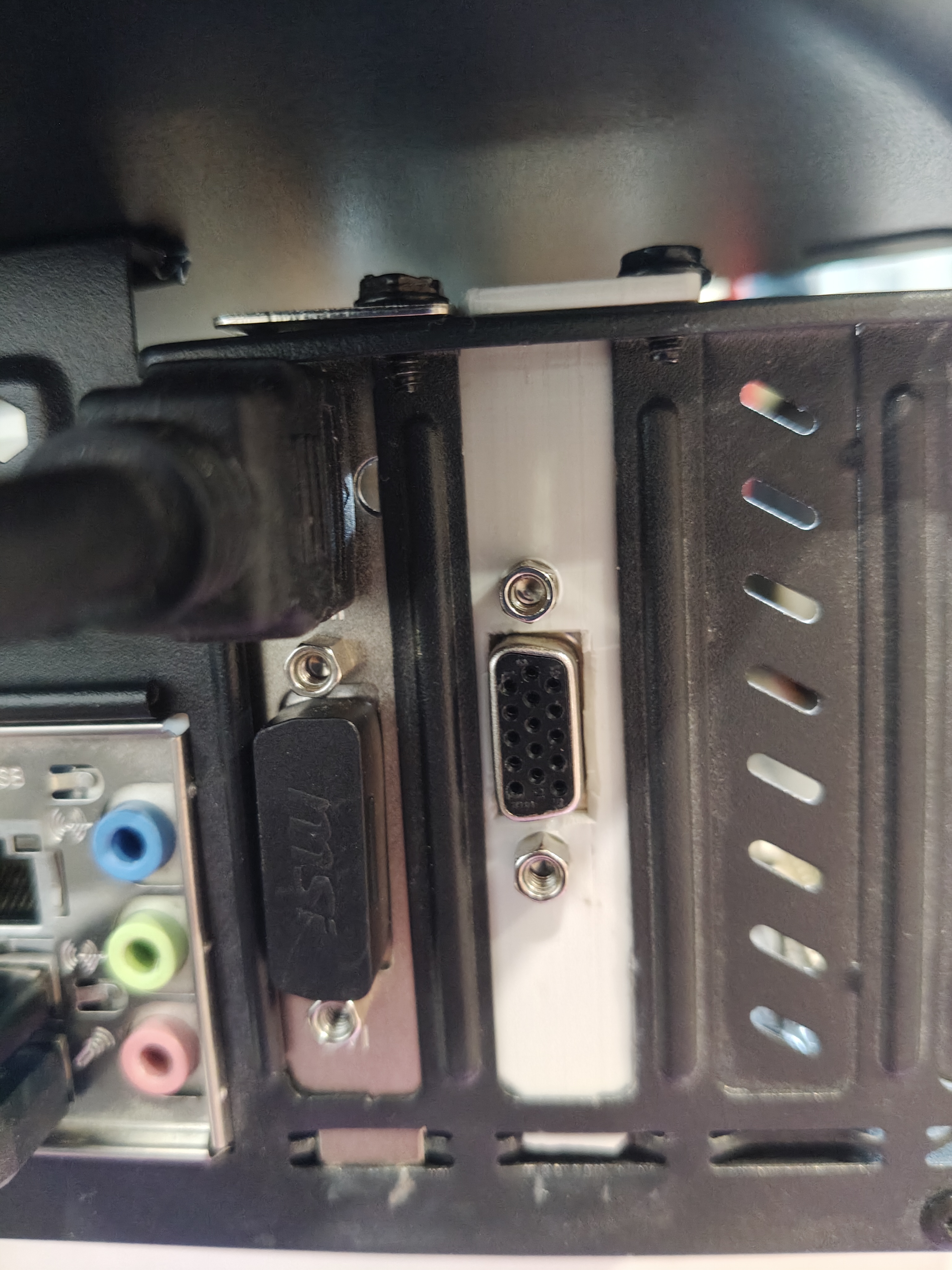 Low-profile DB-15 (VGA) bracket — replacement for narrow PC case