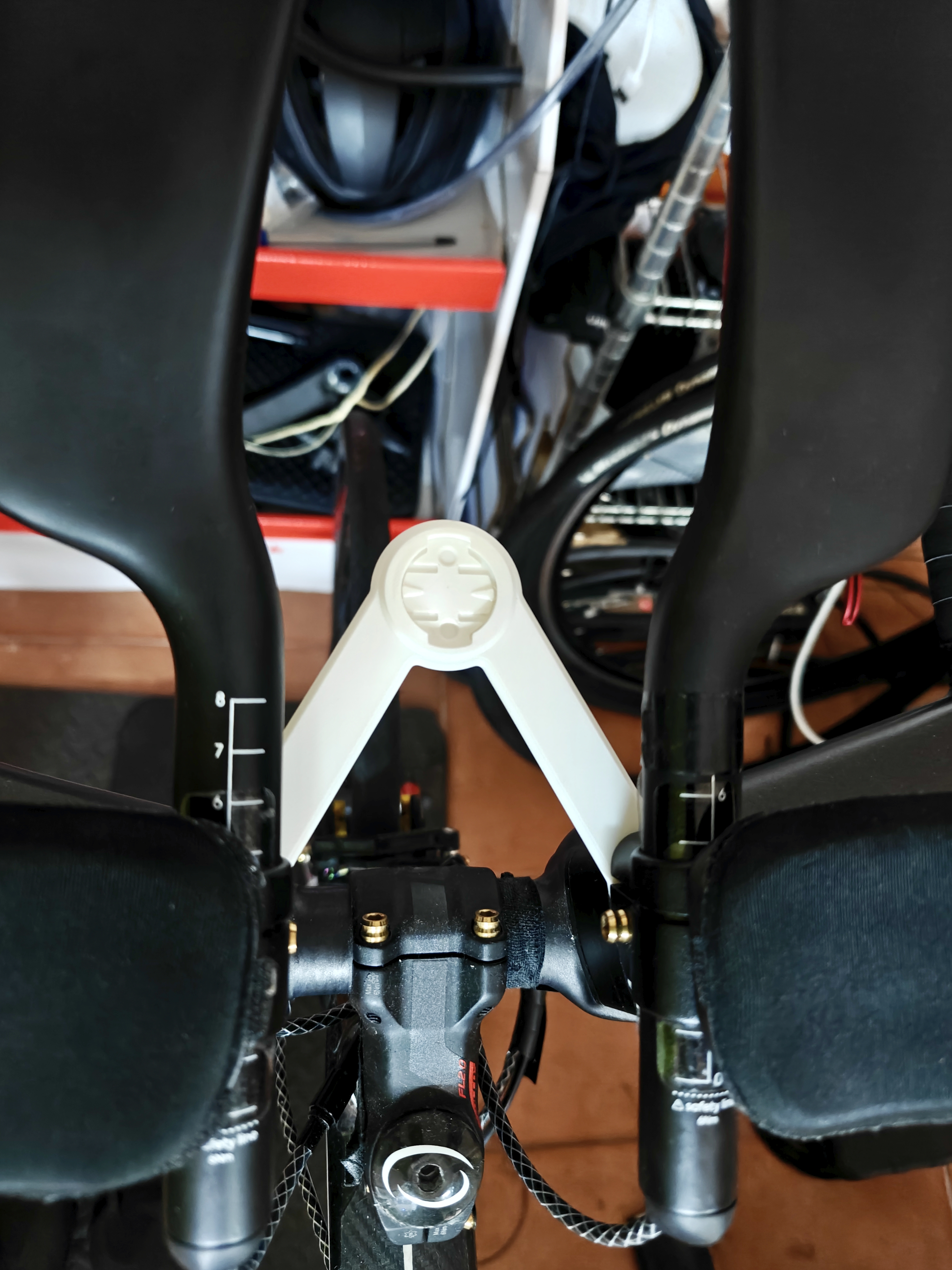Aero cockpit TT Handlebar computer mount