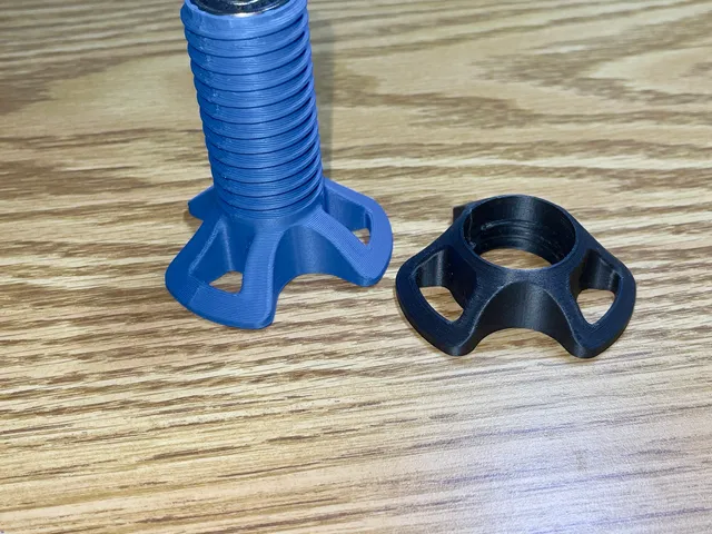 Low-profile Filament Spool Holder