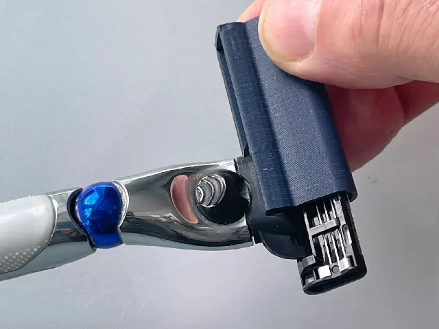Simple Mach3 Razor Cover