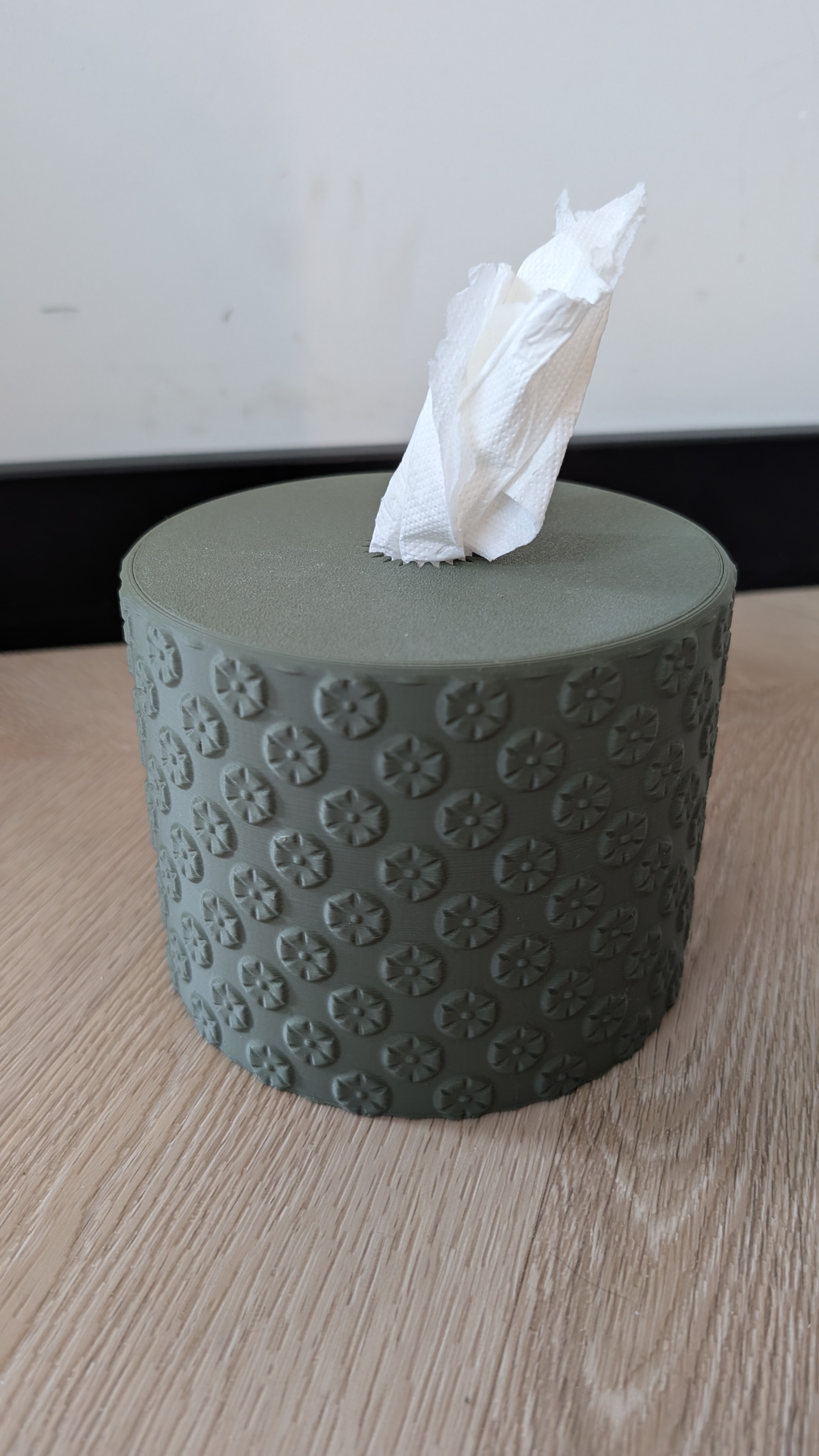 Toilet paper tissue box flowers