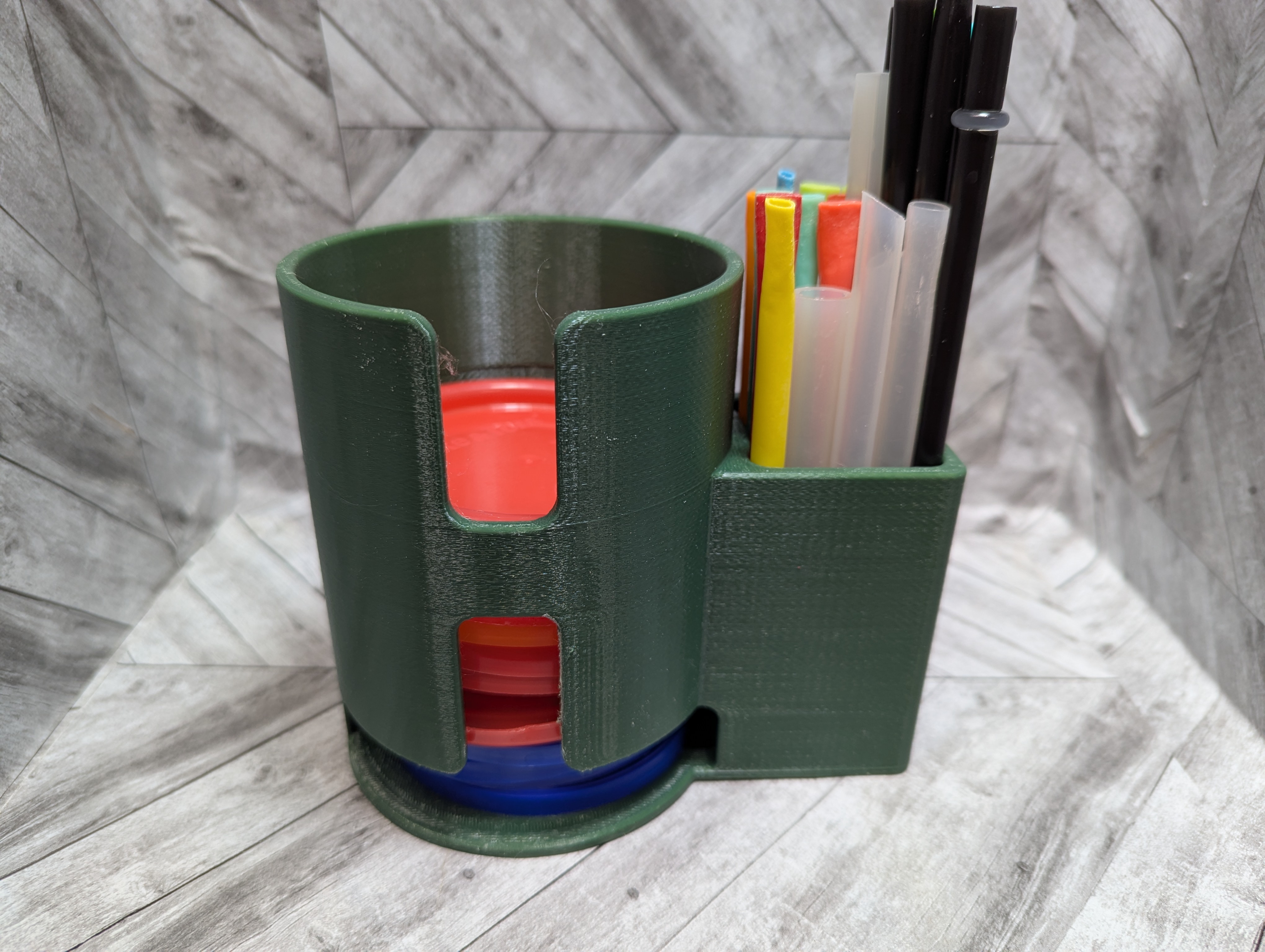 Cup Lid Organizer and Straw Storage