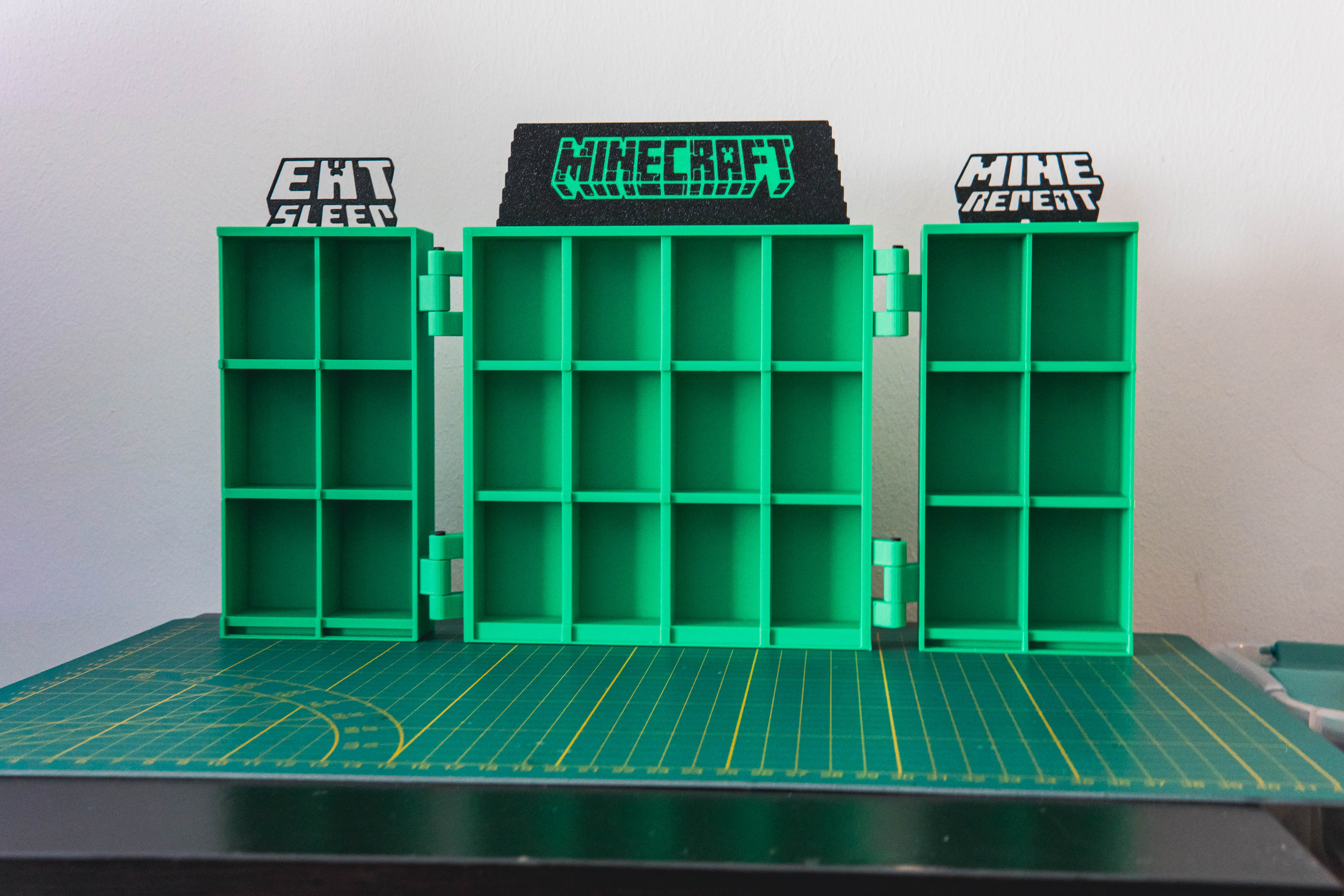 Minecraft Kinder Joy Display Case