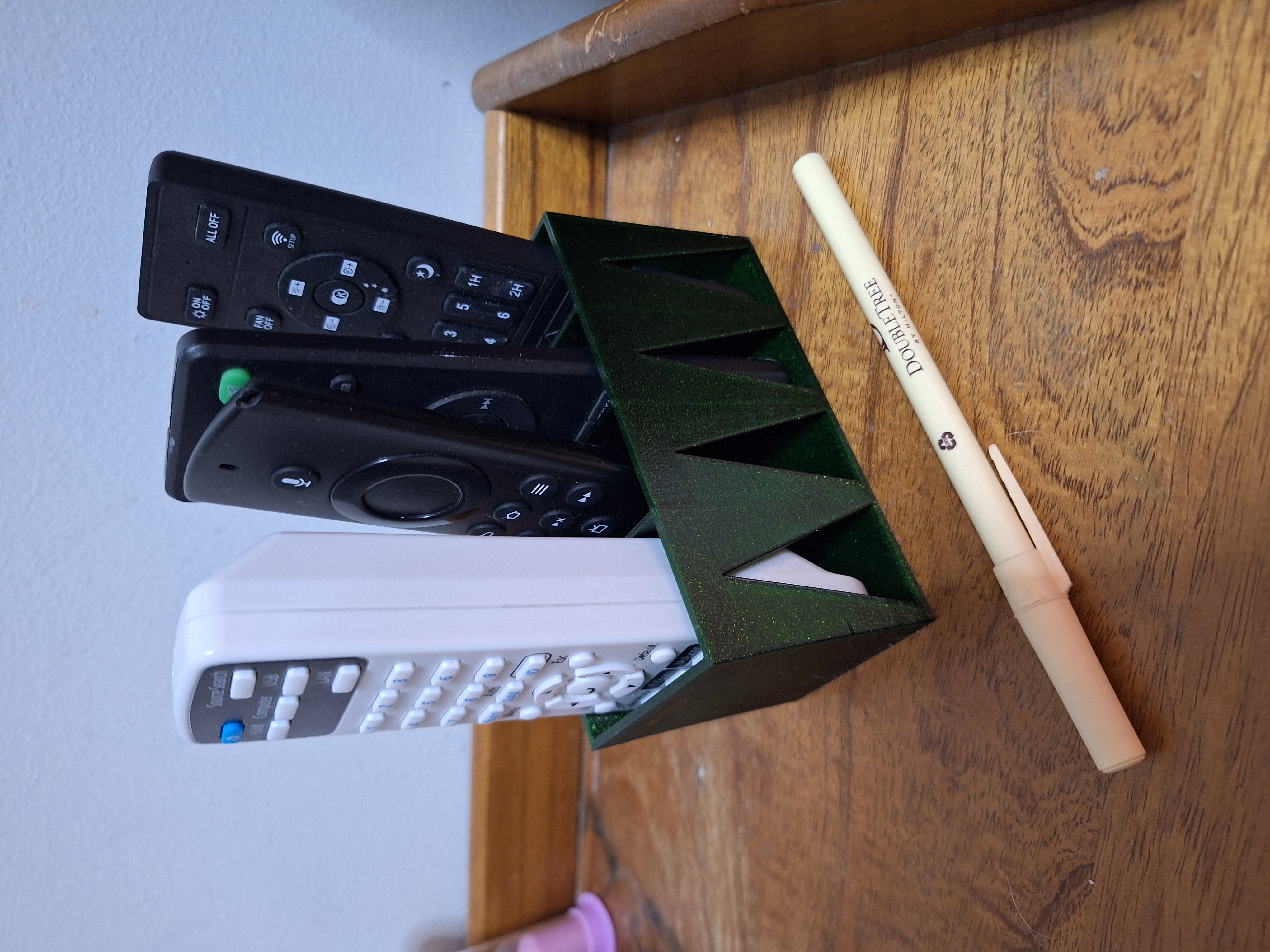Remote holder x4