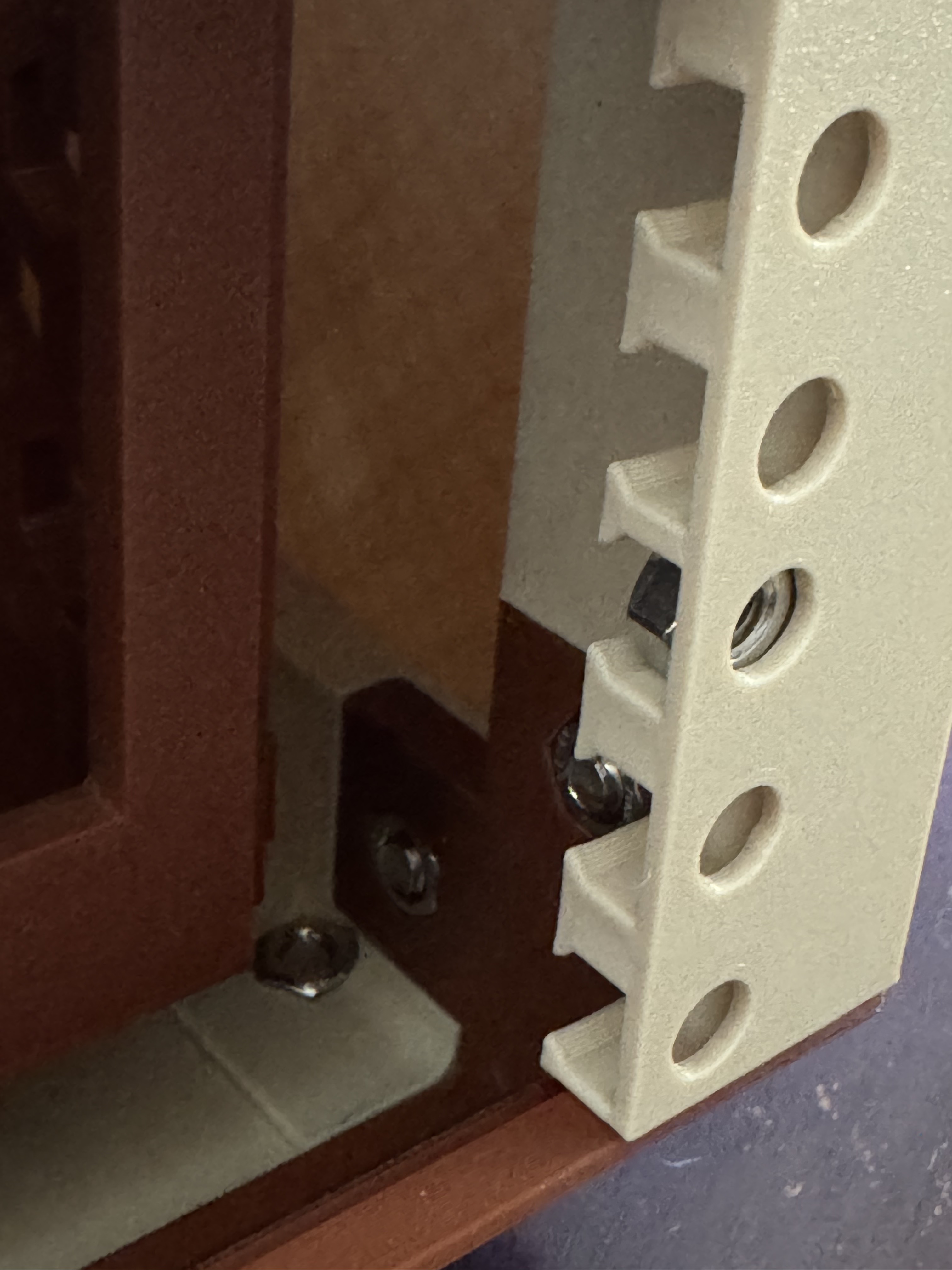 Lab Rax Modified 5U Bolted Post
