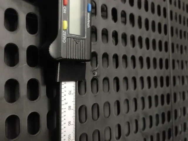 Caliper hook