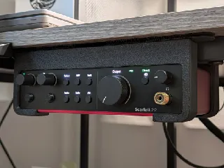 Scarlett 2i2 Gen 4 Under Desk Mount