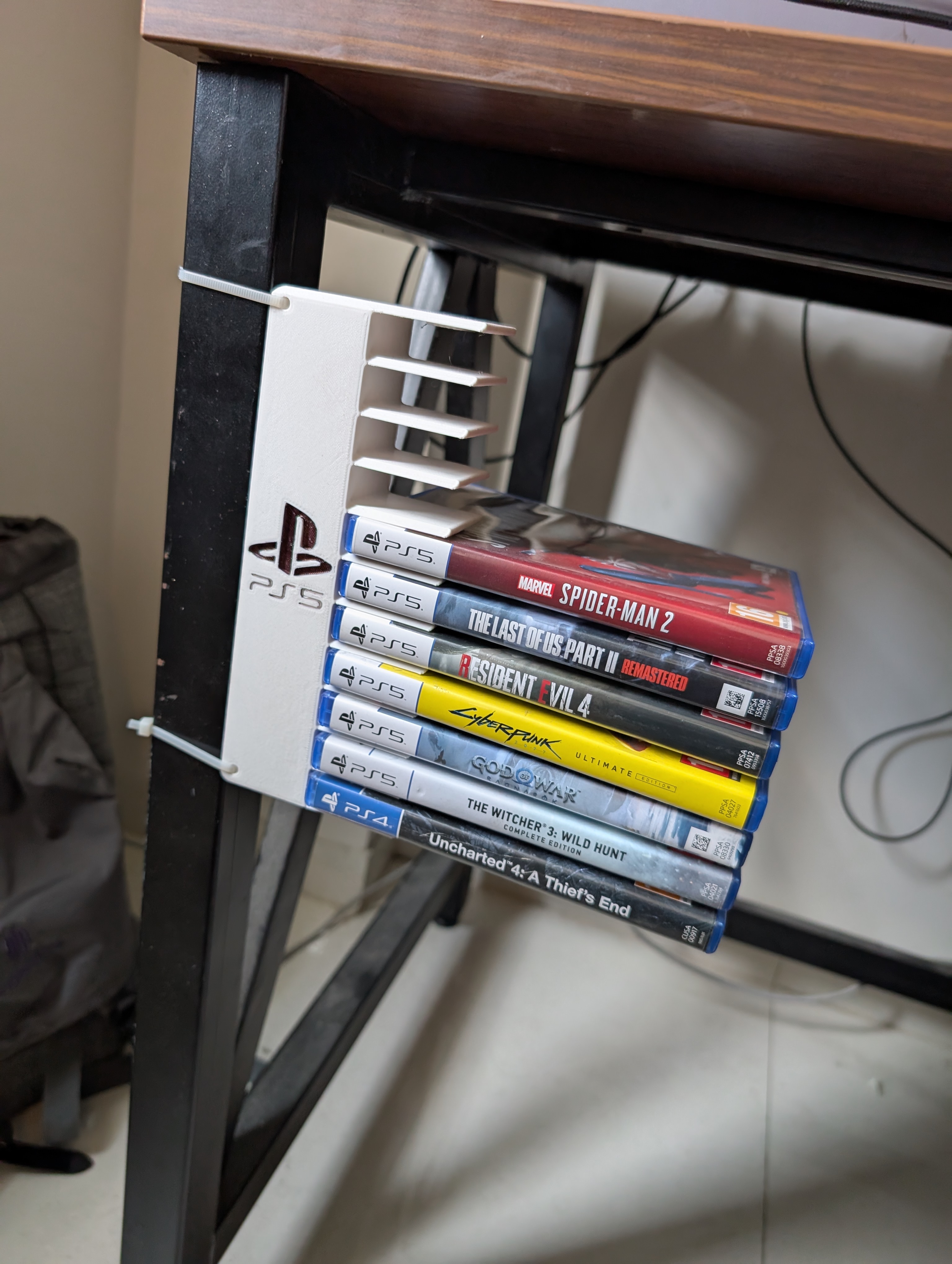 PS5 Game Disk Holder for table leg with logo