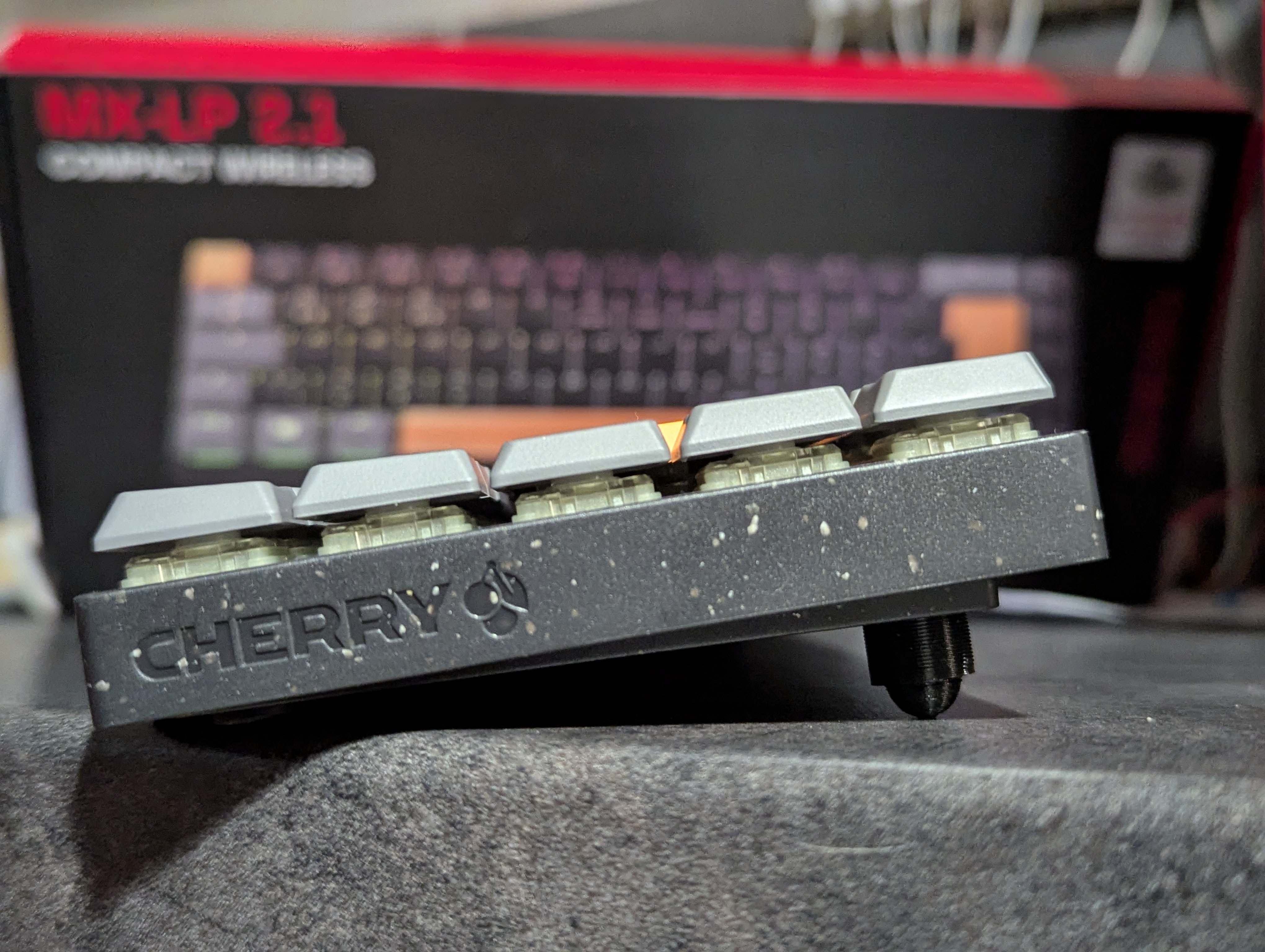Cherry MX LP 2.1 Keyboard Riser