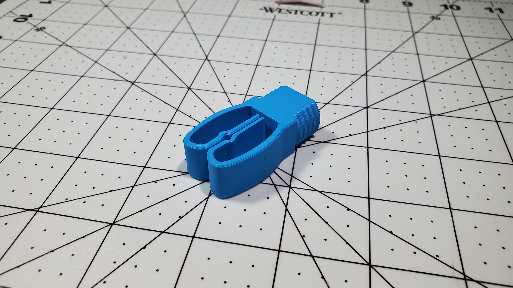 Multiboard screwdriver holder - big thread connection
