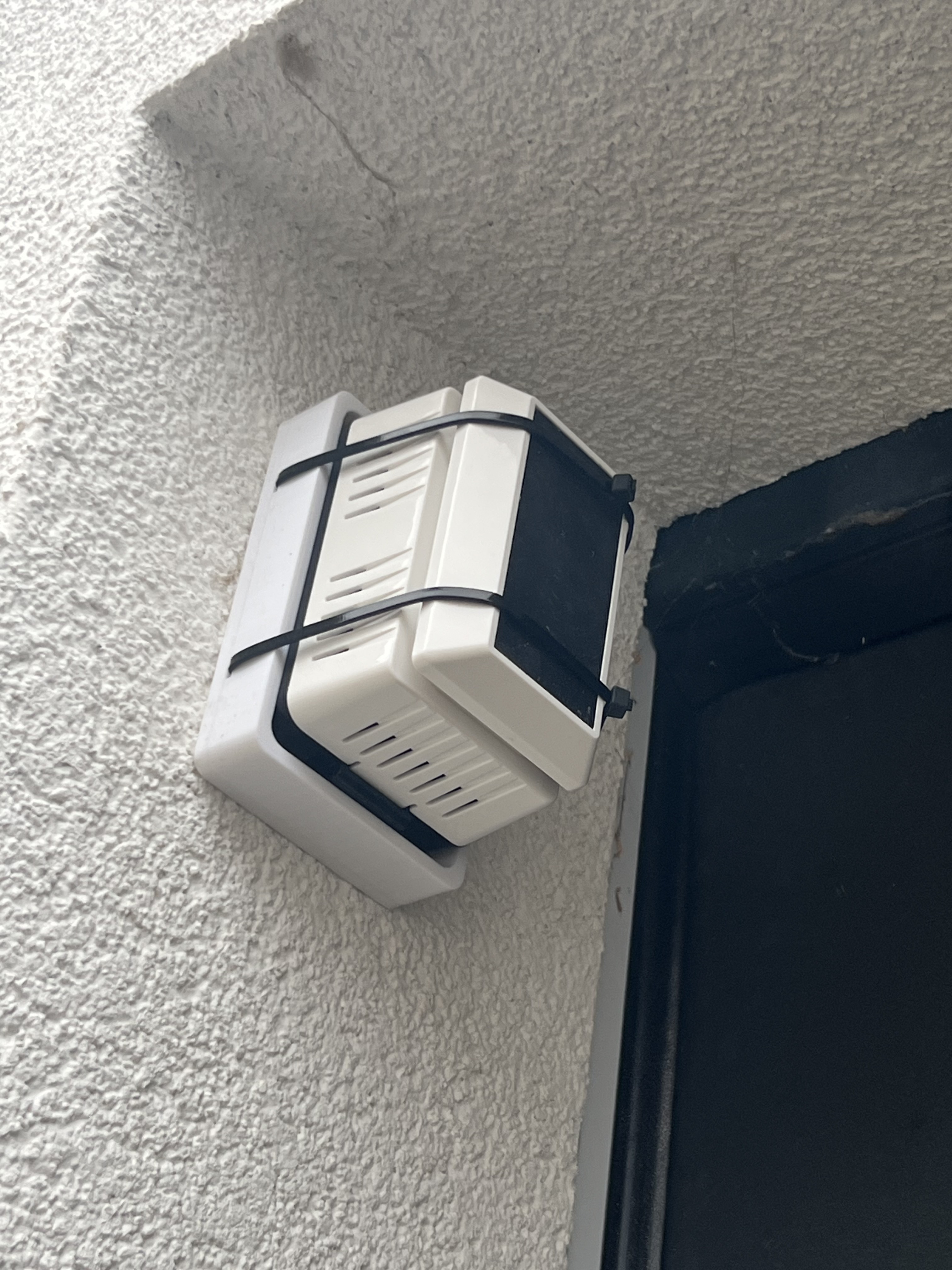 Ecowitt WH43 wall mount
