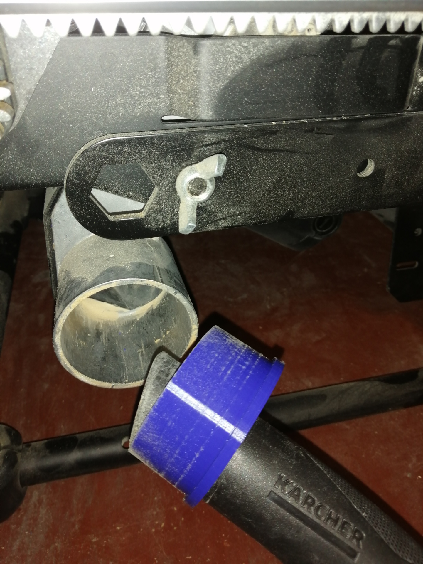 Parametric Table Saw Compact Dust Port to Vacuum Cleaner Adapter