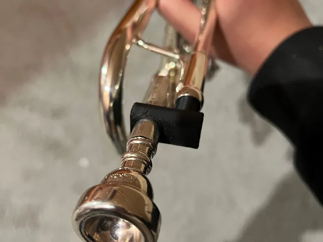 Mack - trumpet mouthpiece holder
