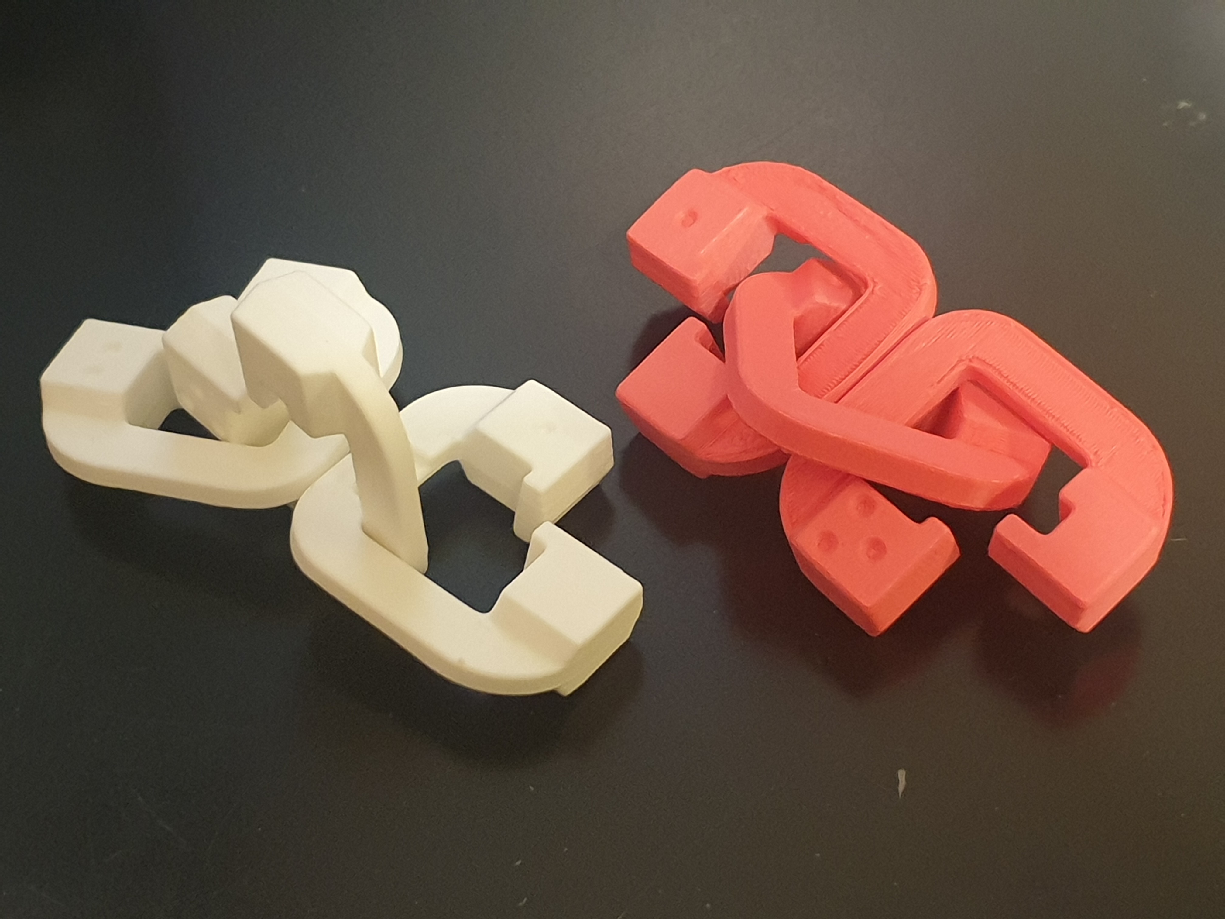 Hanayama's Chain Puzzle 3D model