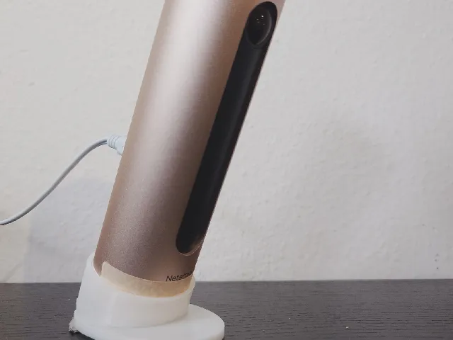 Netatmo Welcome angled stand 20degrees.