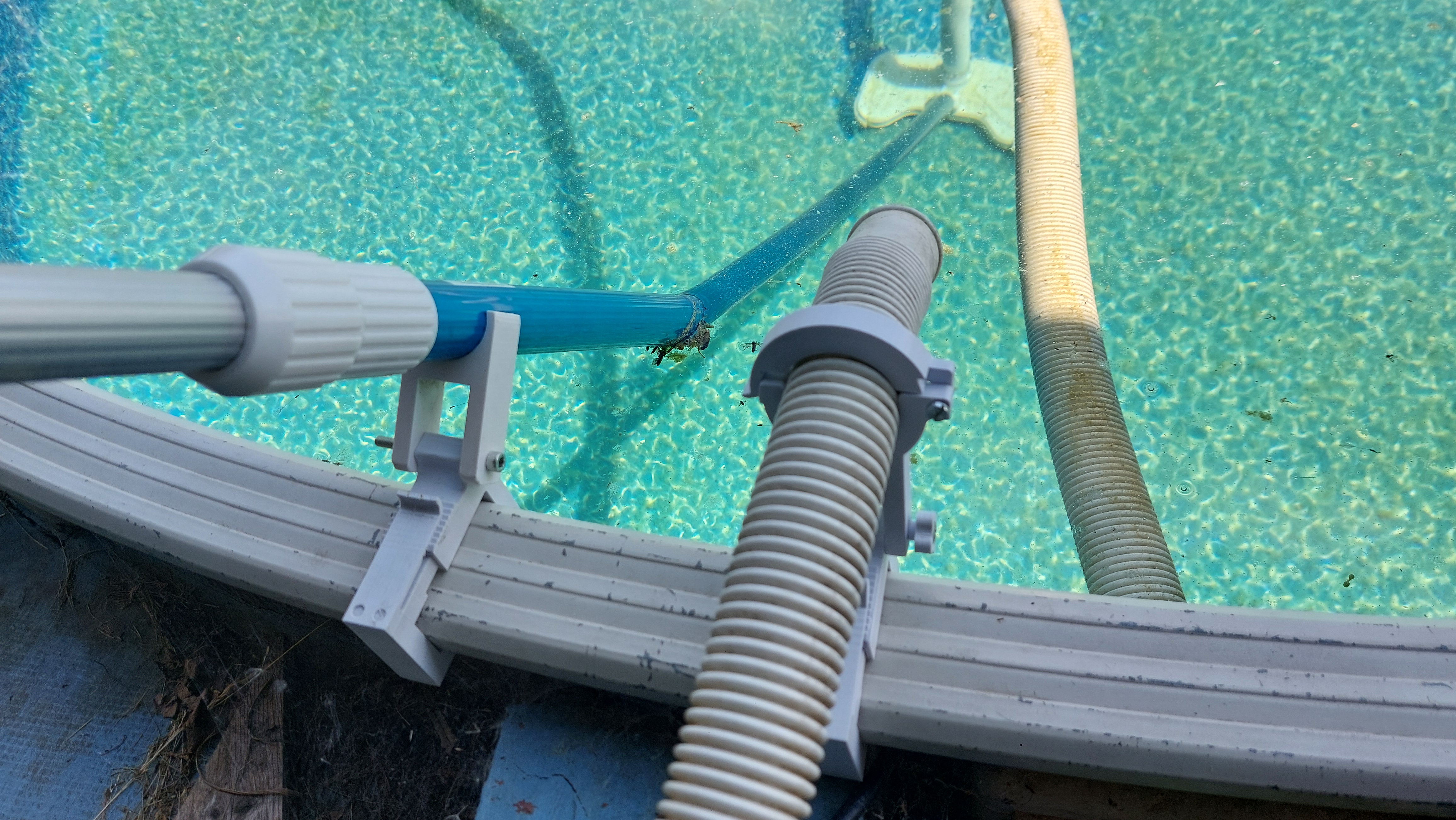 Swimming pool - Universal holder for Azuro