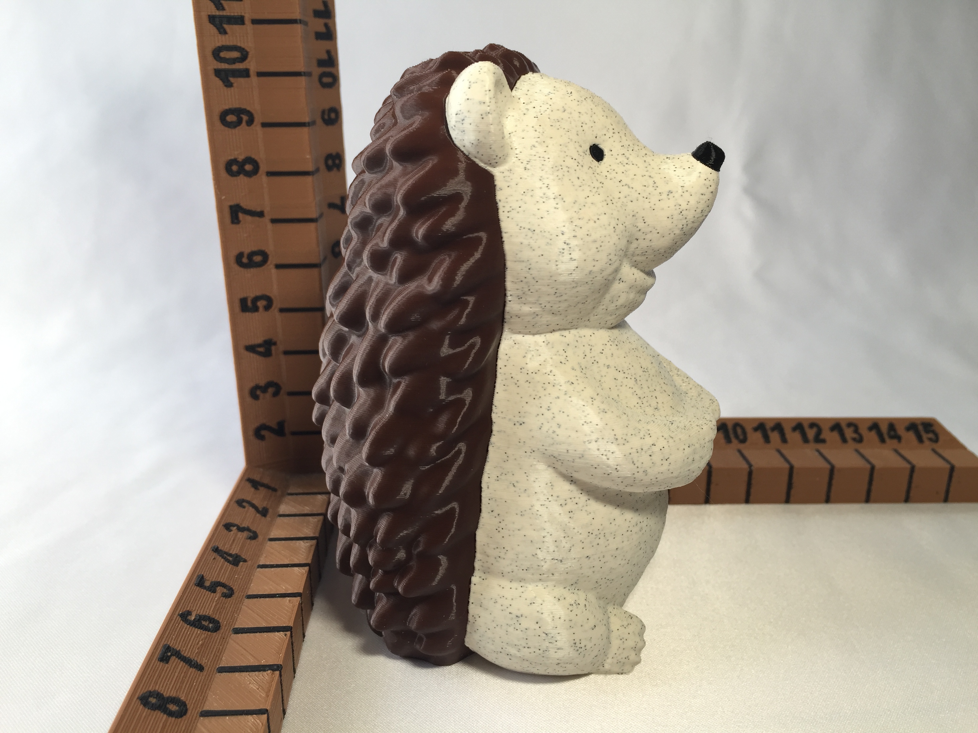 Hedgehog Statue — thumbnail 6