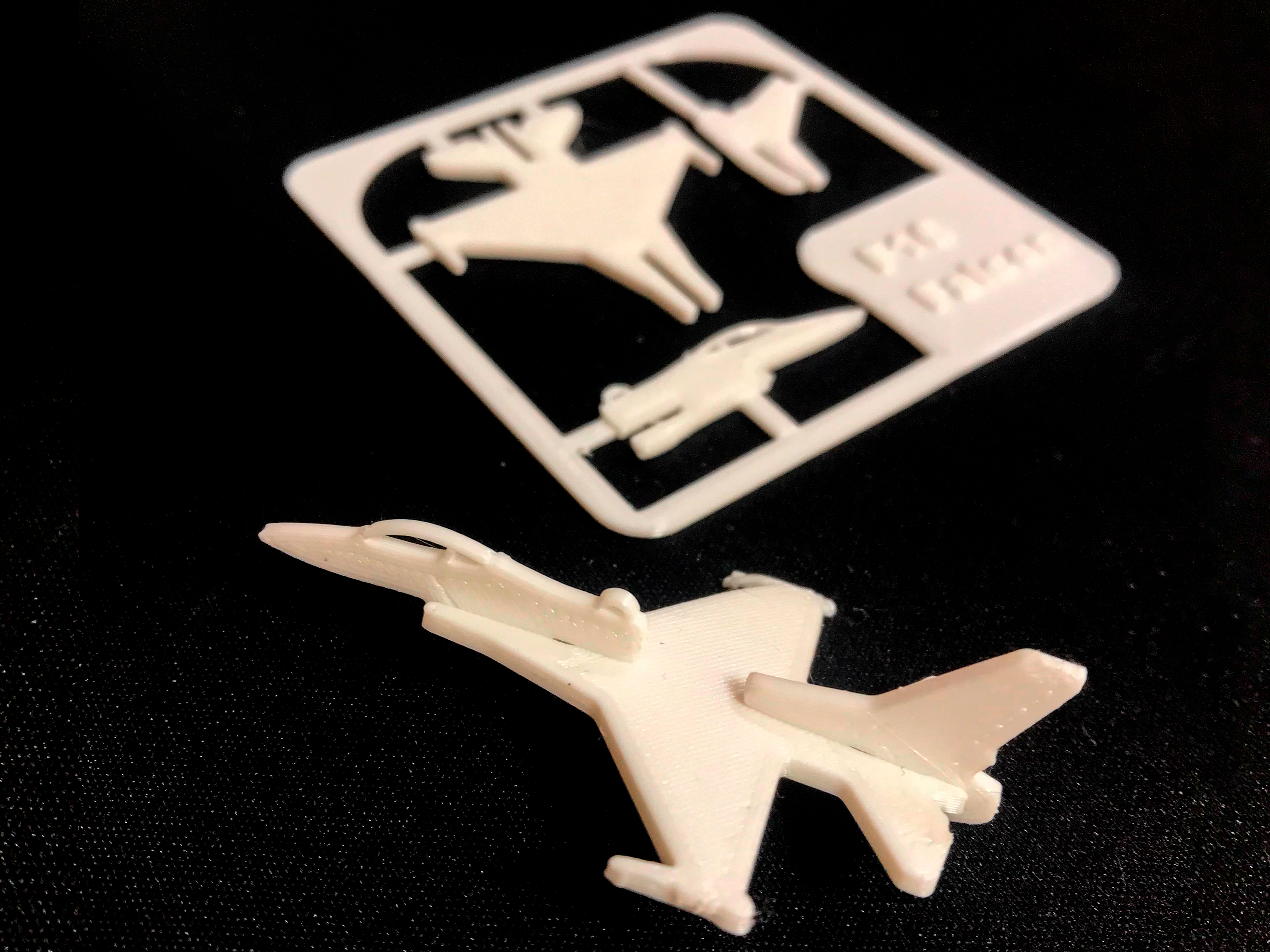 F-16 Fighting Falcon Build Kit Card - 1:288 Scale