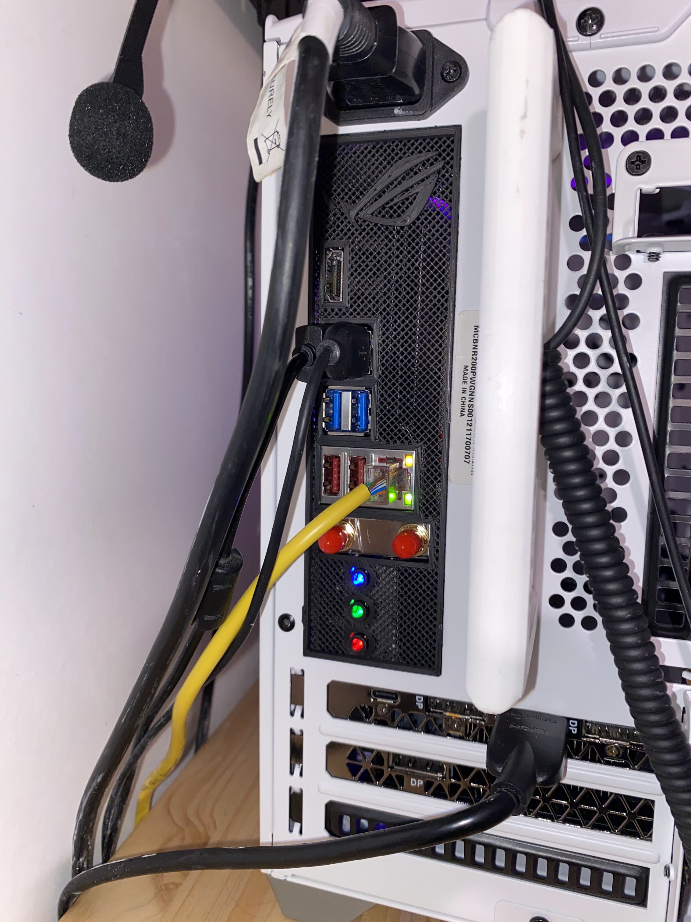 Asus Strix B450i gaming I/O shield