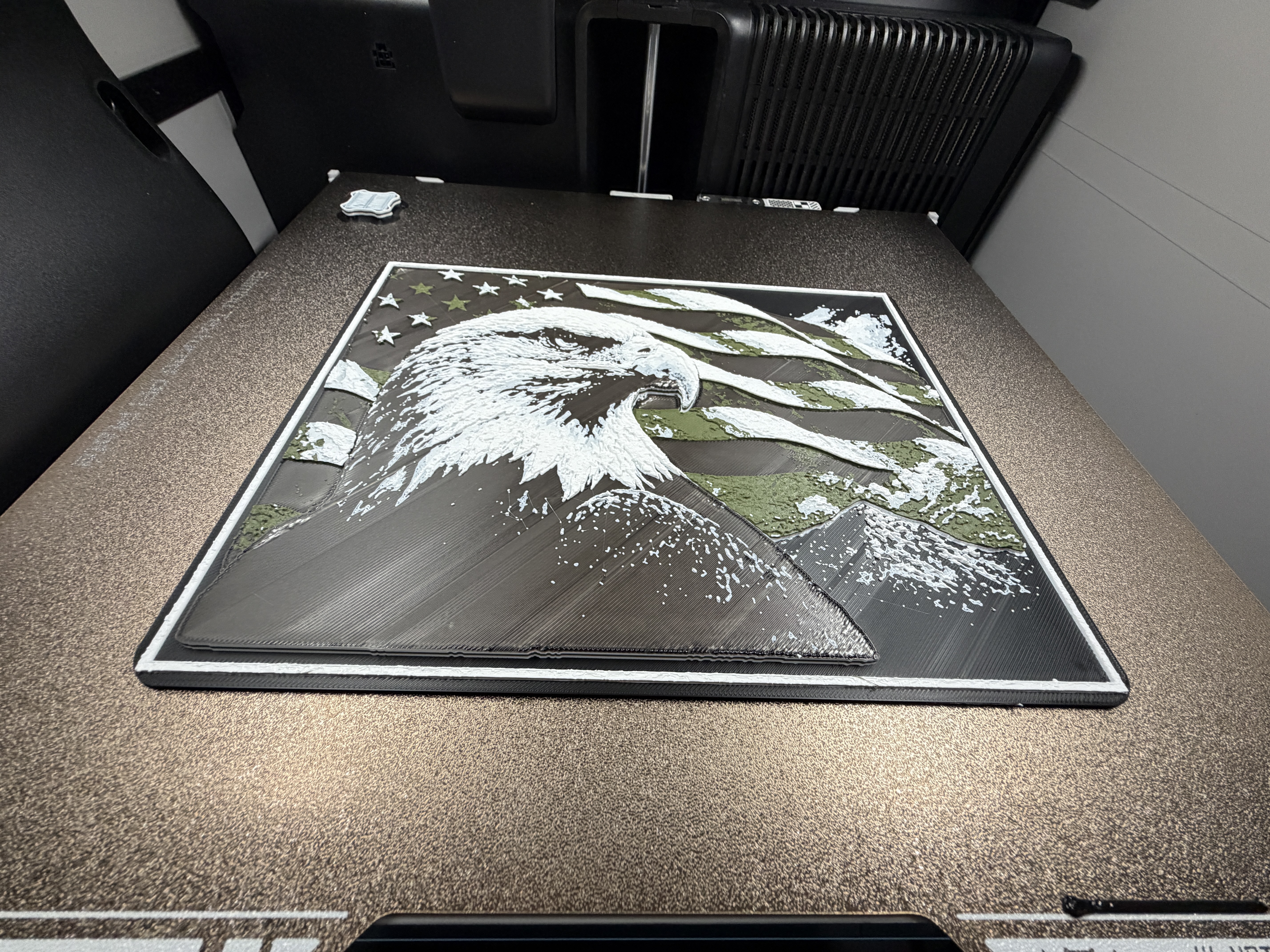 Army Green Eagle — miniatura 2