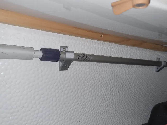 Storage solution for Thule Omnistor awning crank