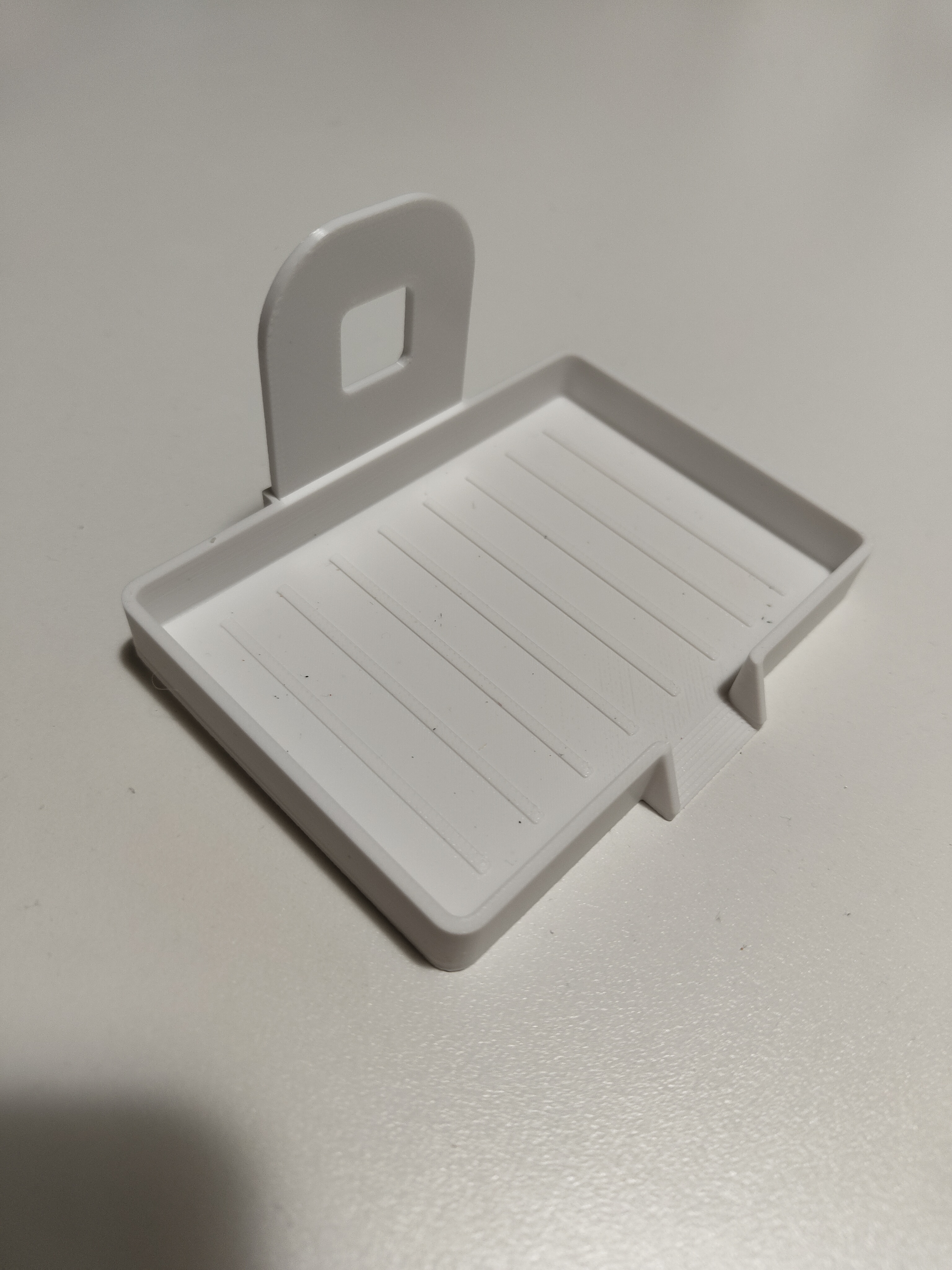 Sponge holder for suction cup