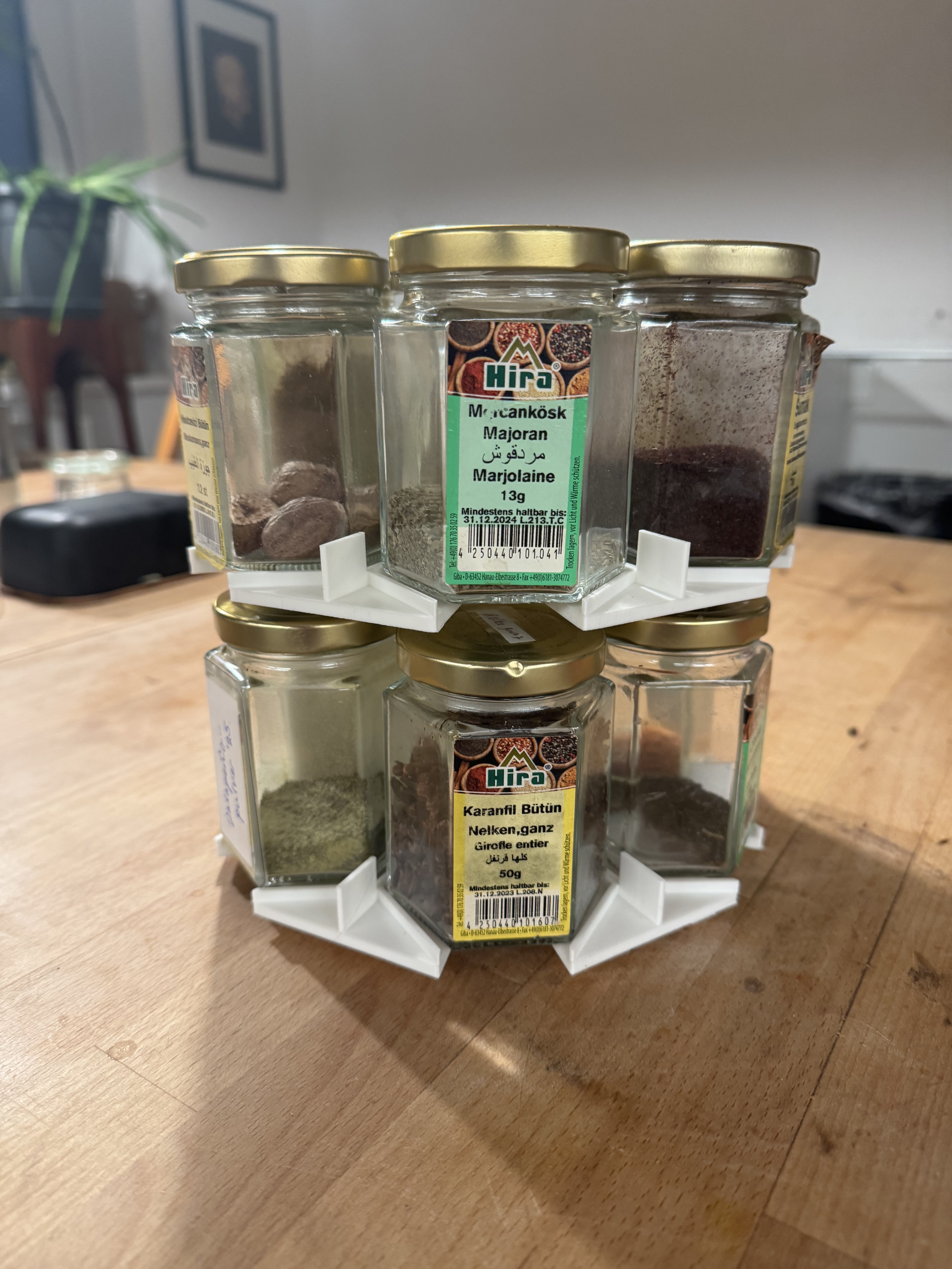 hexagonal spice carousel / Sechskantglas Gewürzrondel türkischer Supermarkt Gewürze
