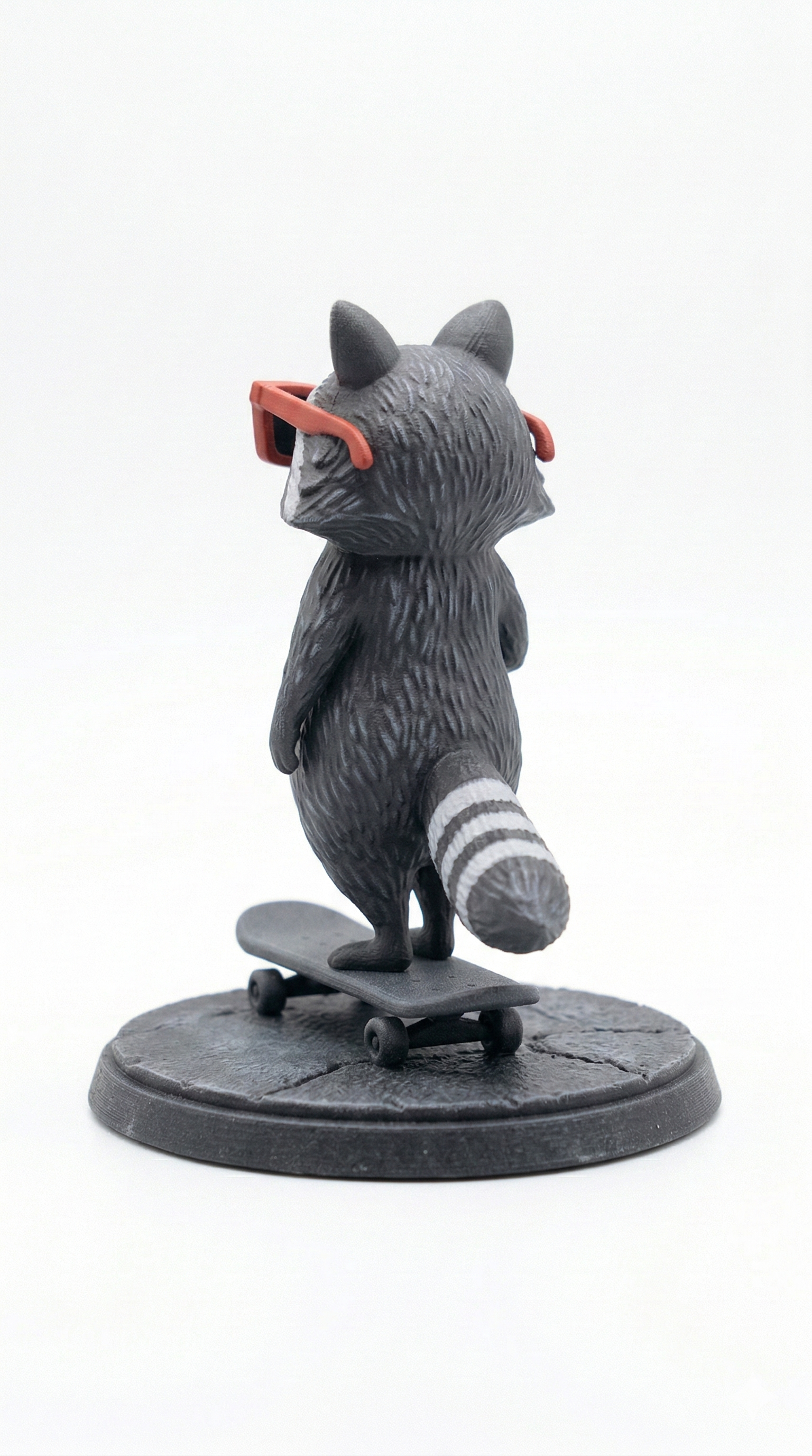 Miniatura 3 do modelo 3D Cool Racoon - Skating