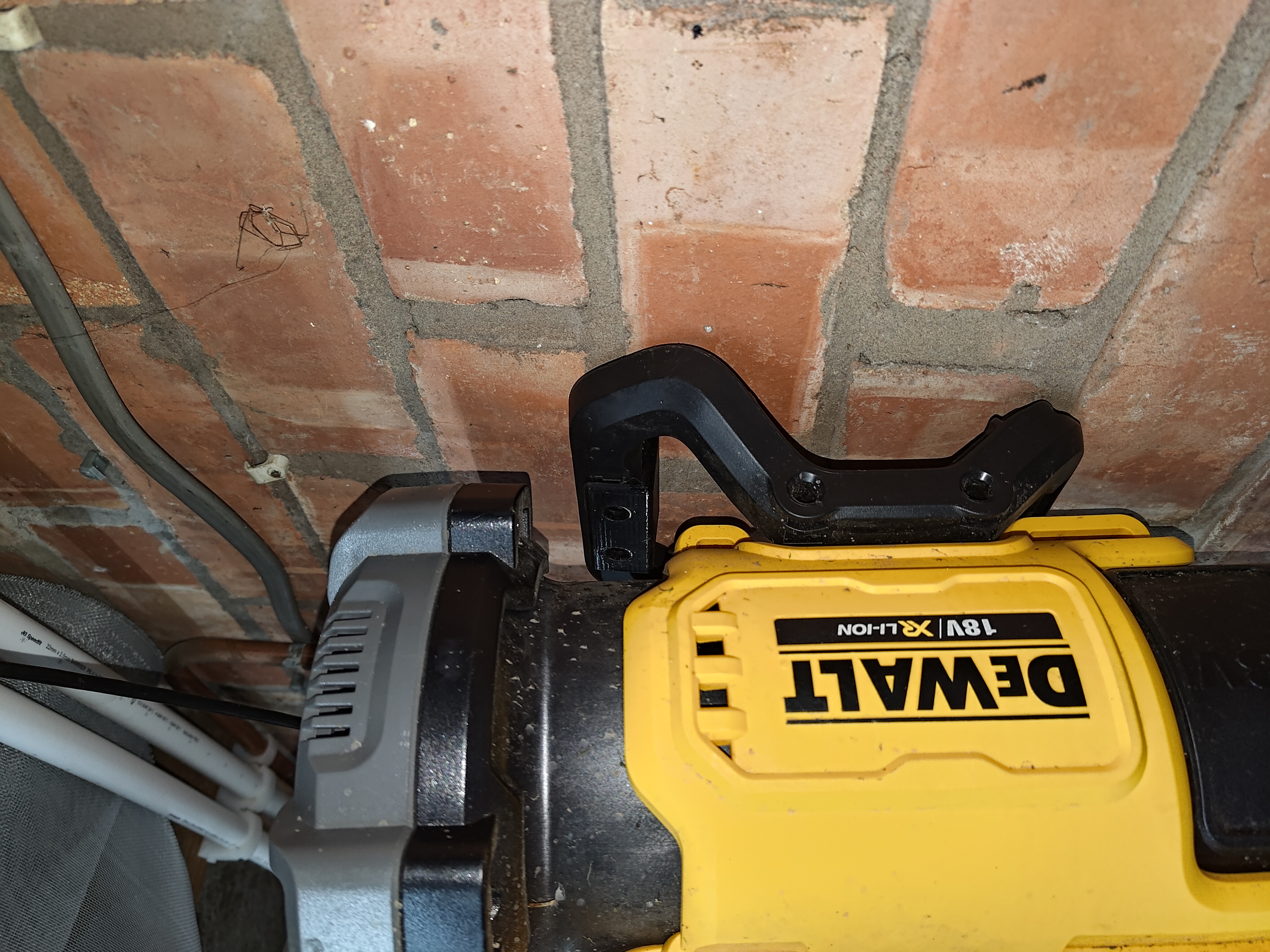 Dewalt DCMBL562 Leaf Blower Wall Hook
