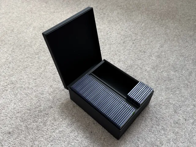Storage box for 80x 35mm Slides
