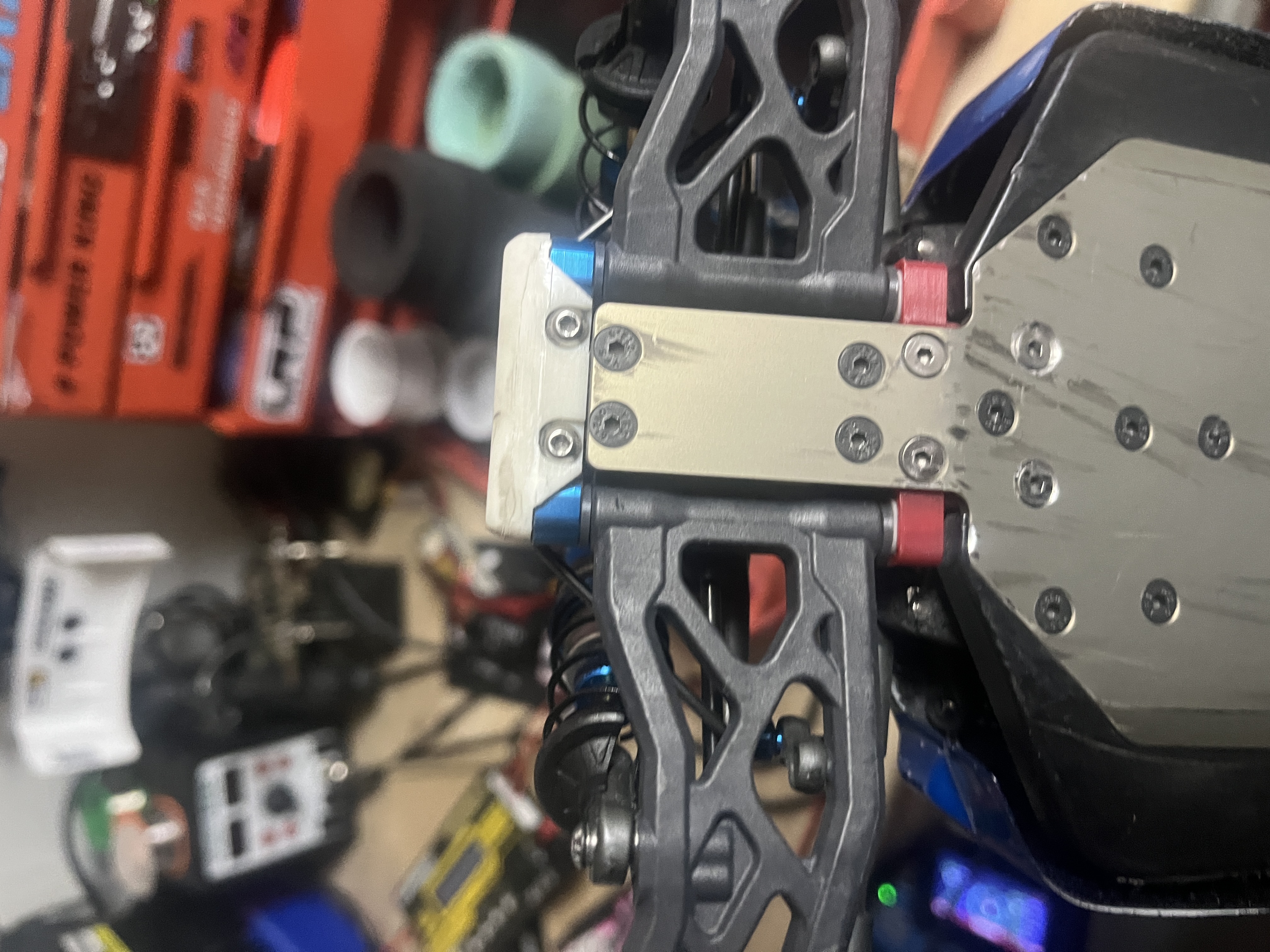 Associated B84 Cale B ( wedge B) no broken chassis modification