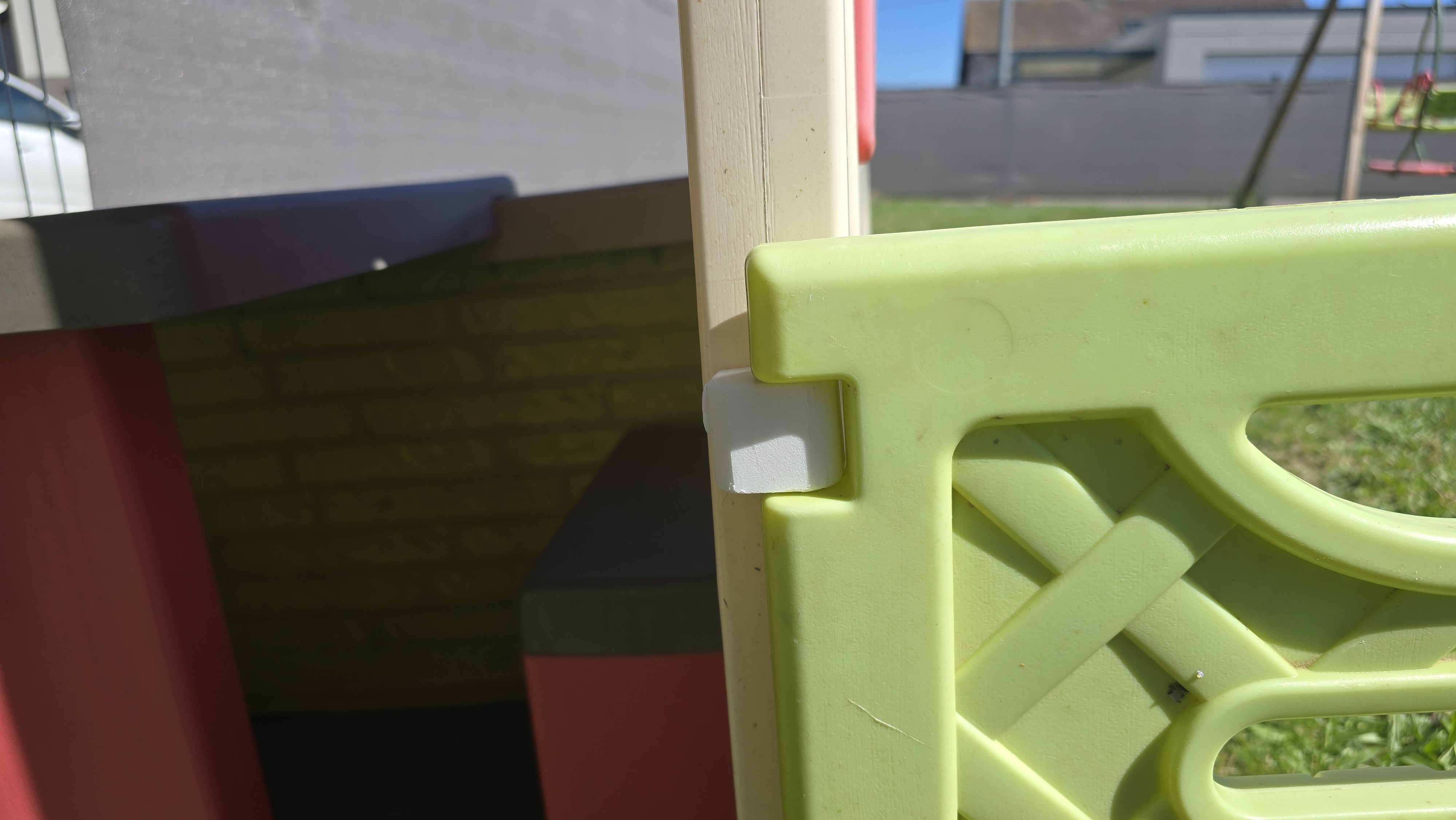 Mounting bracket parts Smoby door's 3D model