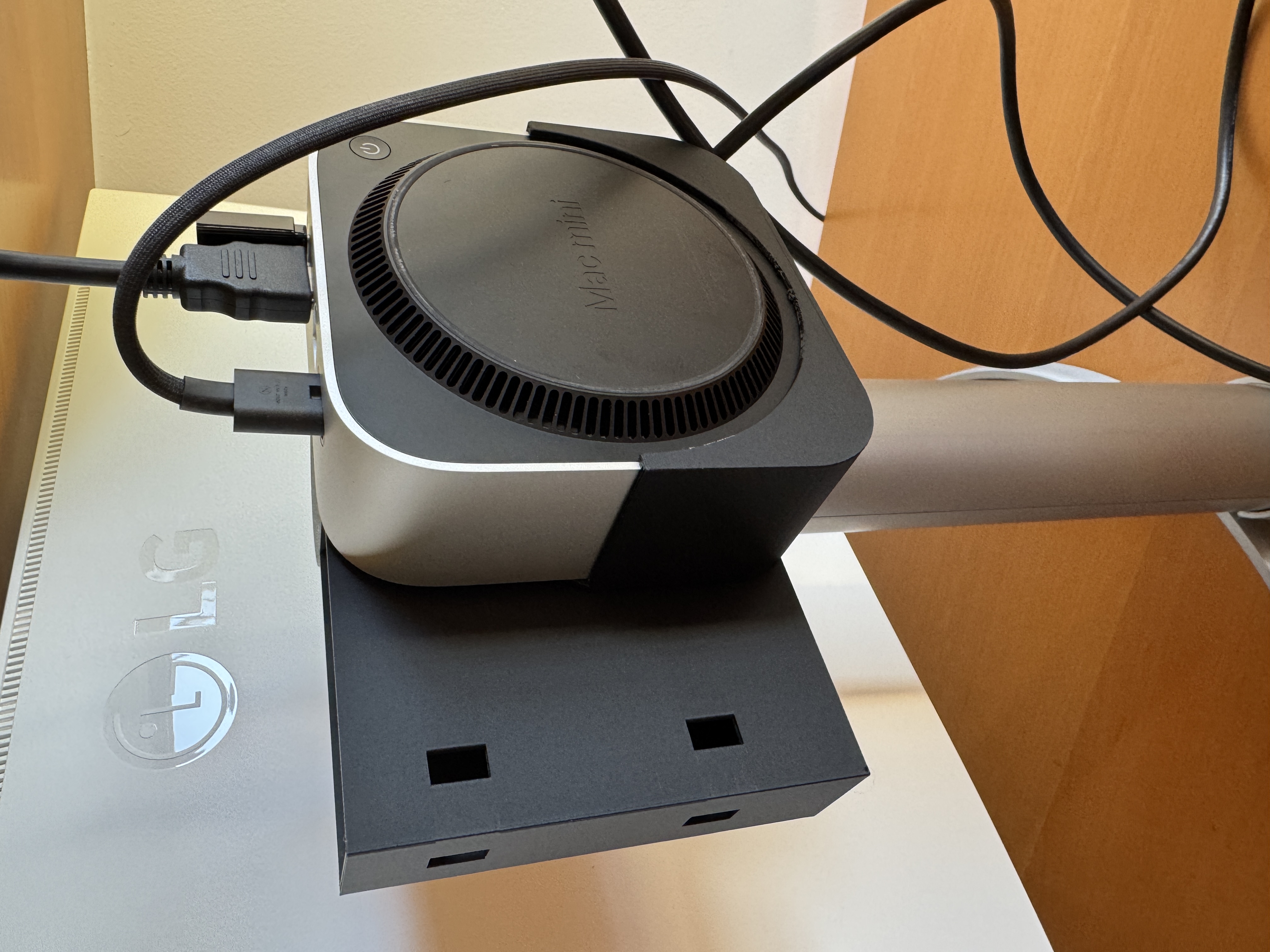 Soporte Mac Mini para monitor LG Ultrafine