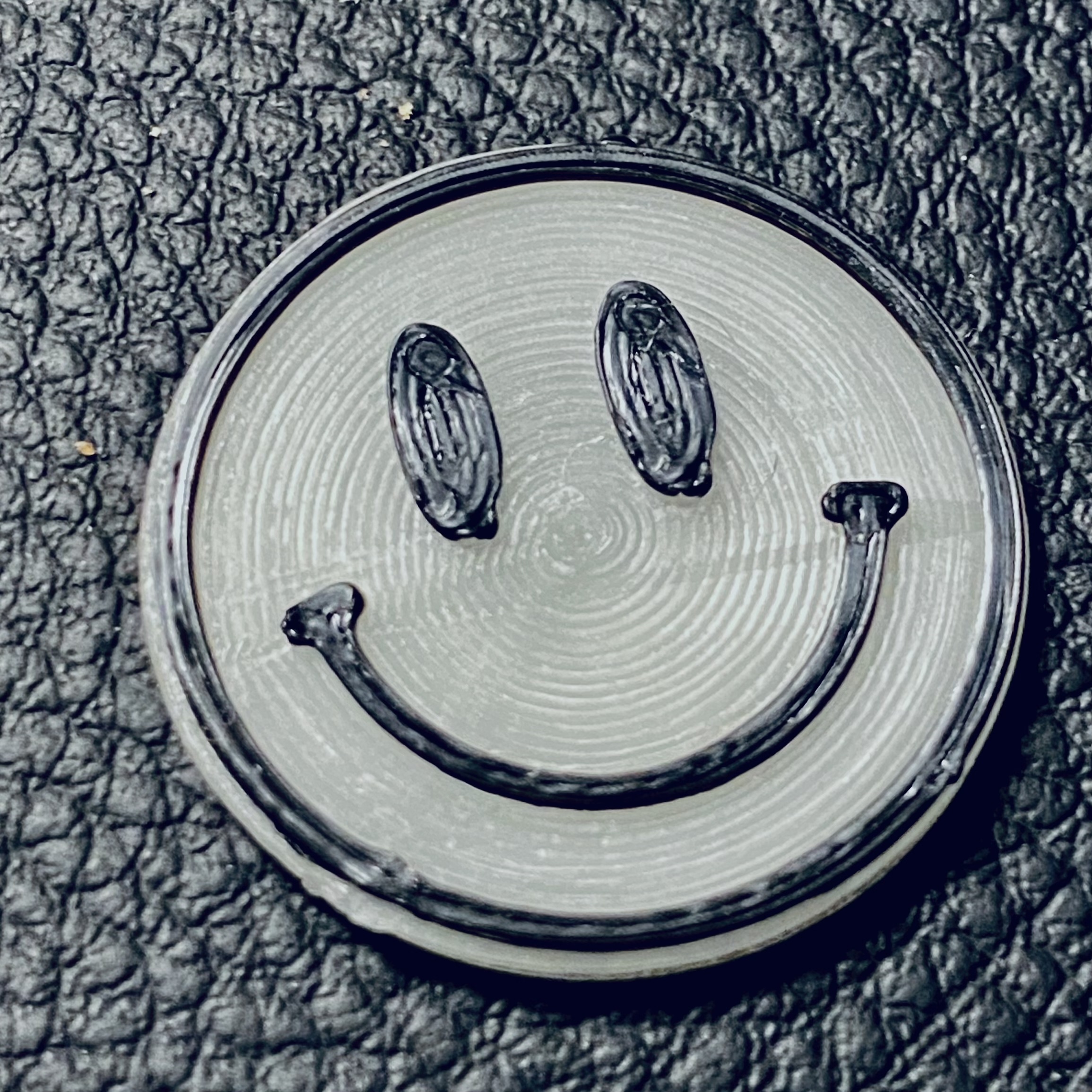 Smiley Coin 1-EURO-Format 3D model