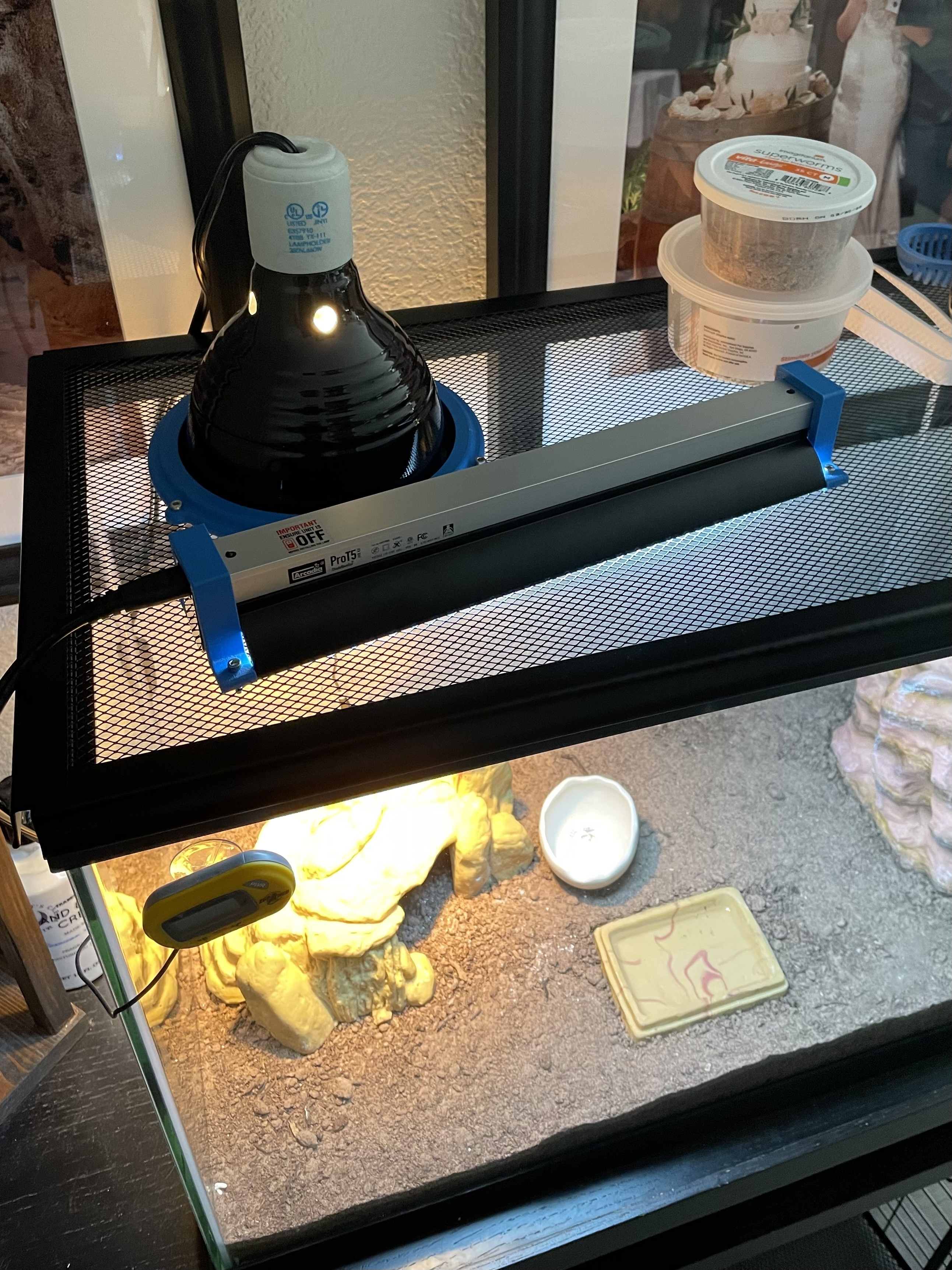 Parametric Reptile Terrarium Fluorescent LED Lamp Bracket