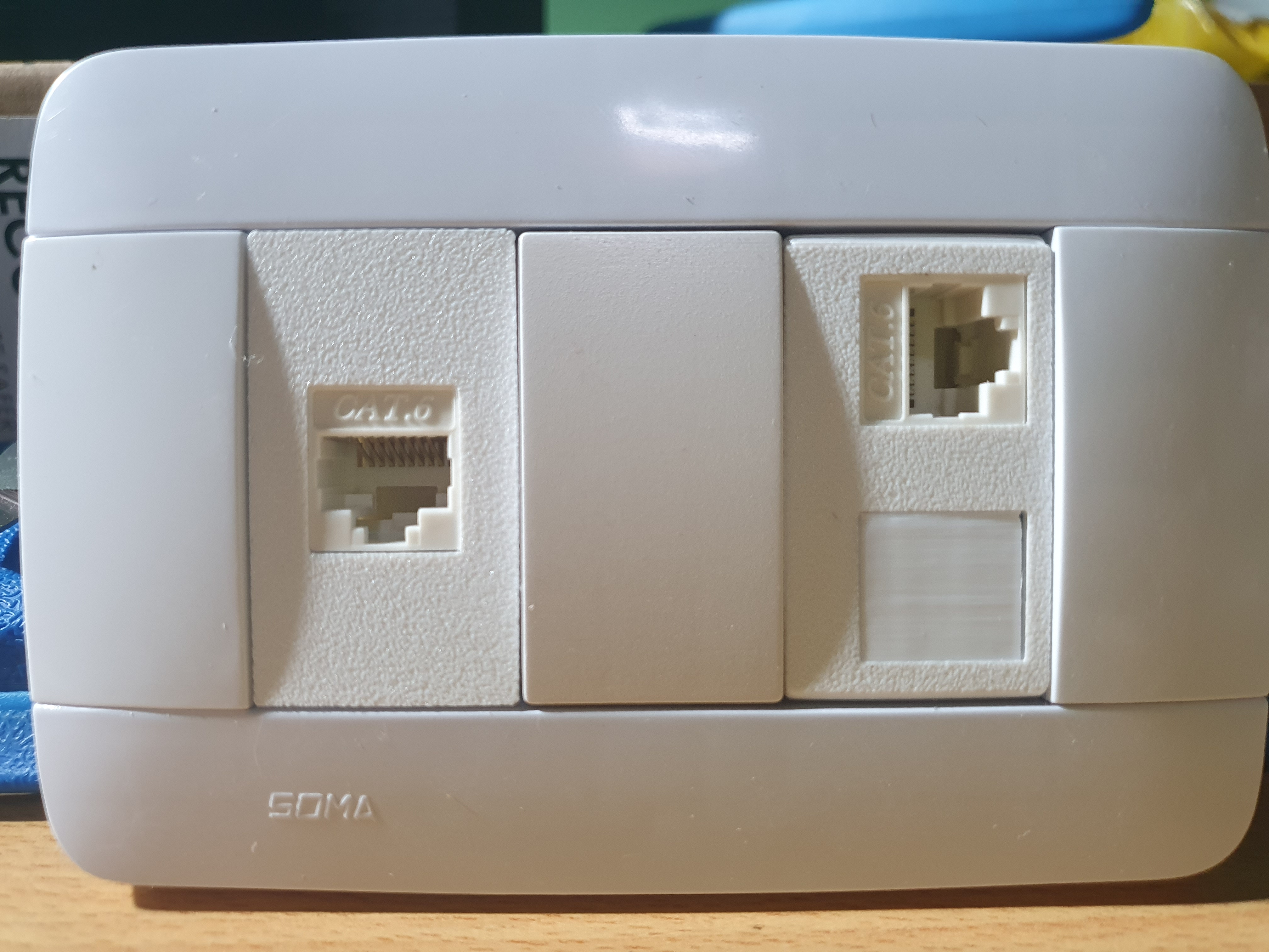 Módulo keystone RJ45 para bastidor marca Soma