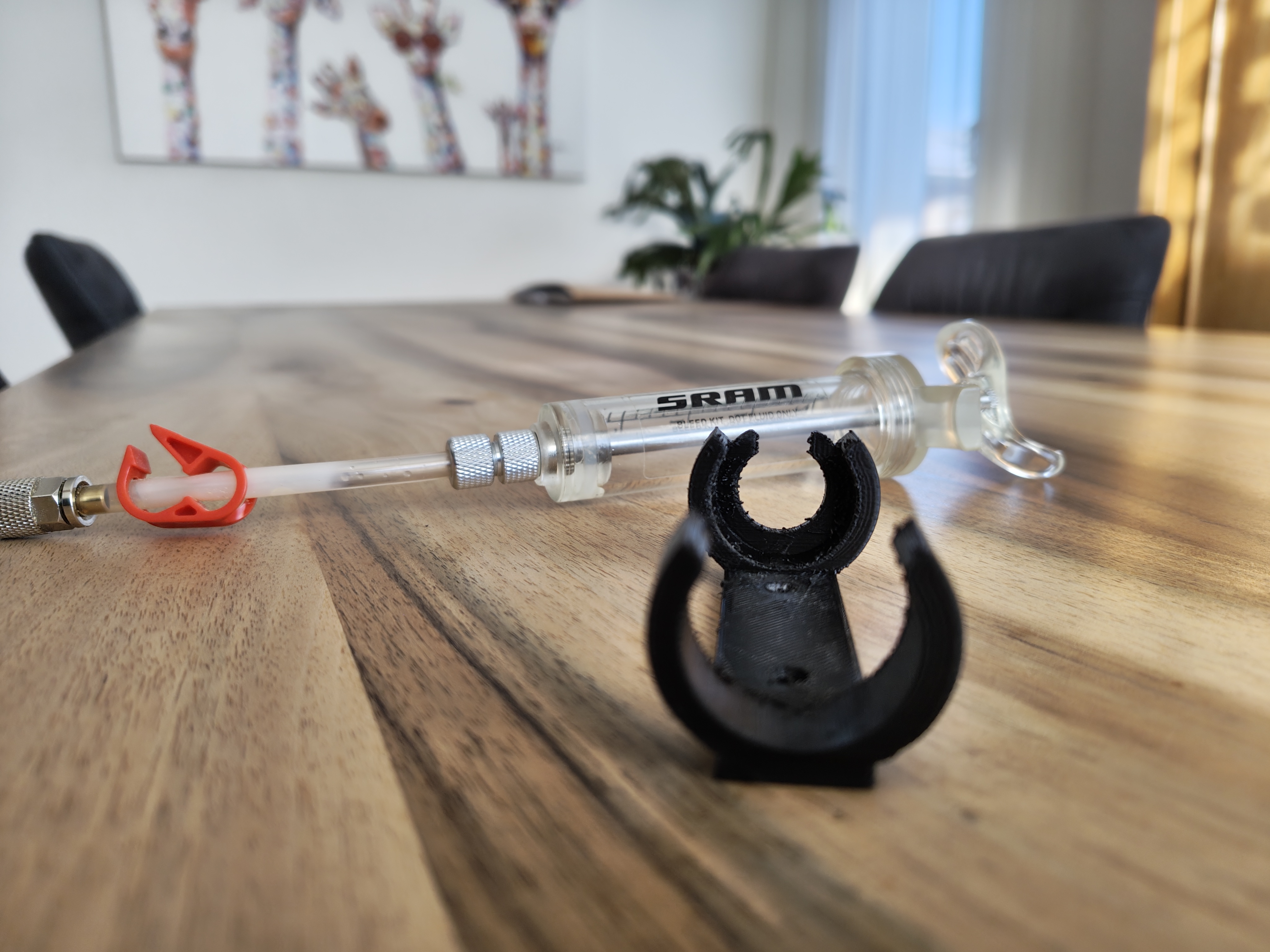 Flexible SRAM Bleed Syringe Holder (23.8 mm) – Front & Top Insert
