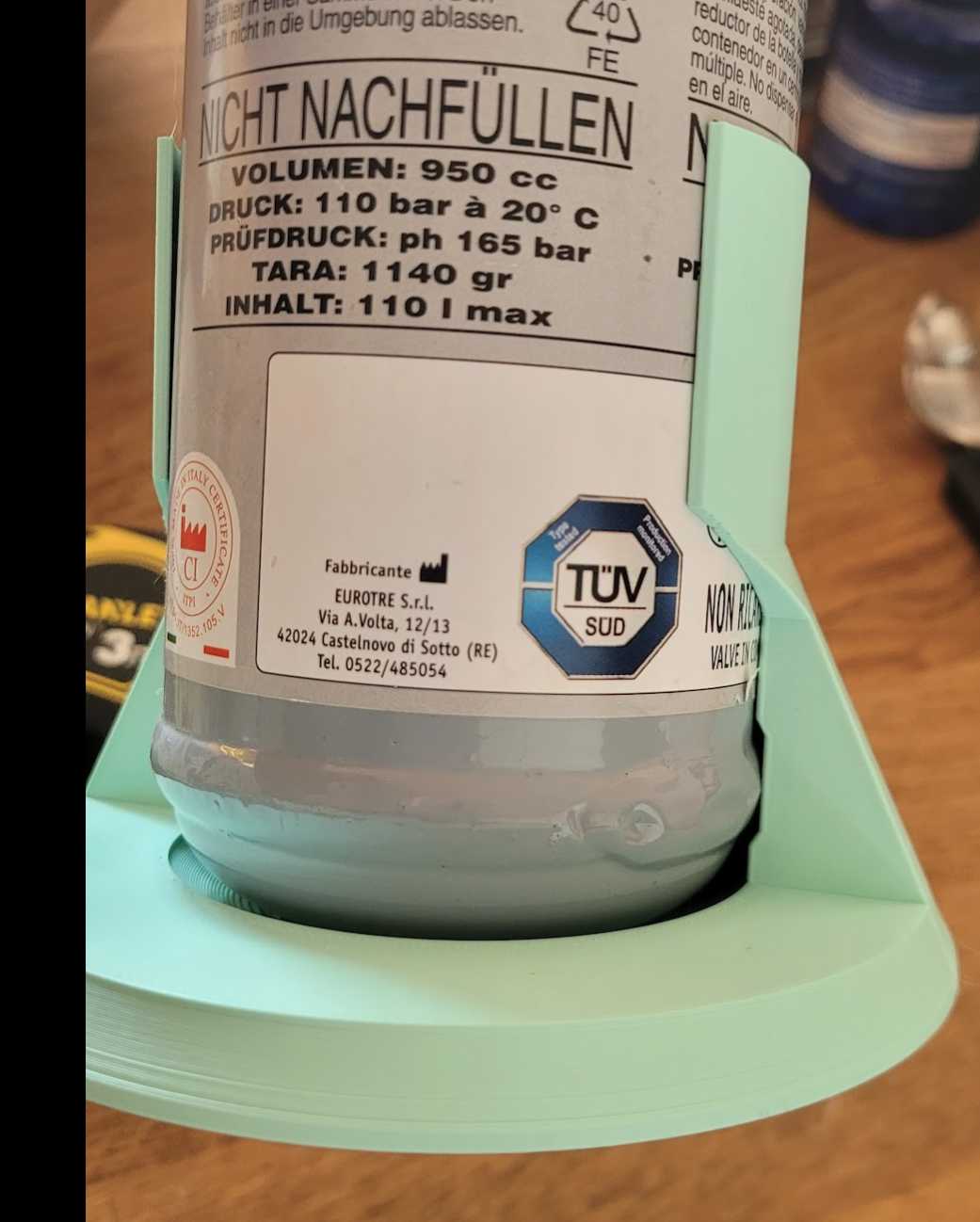 Nitro bottle stand (for all homebrewers)