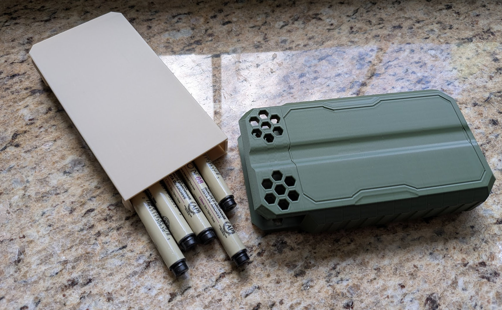 Miniatura 2 do modelo 3D SiFi Stashbox