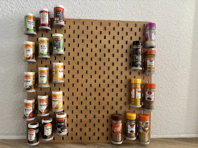 Minimalist Spice Bottle Organizer for IKEA SKÅDIS – Tool-Free, No Supports