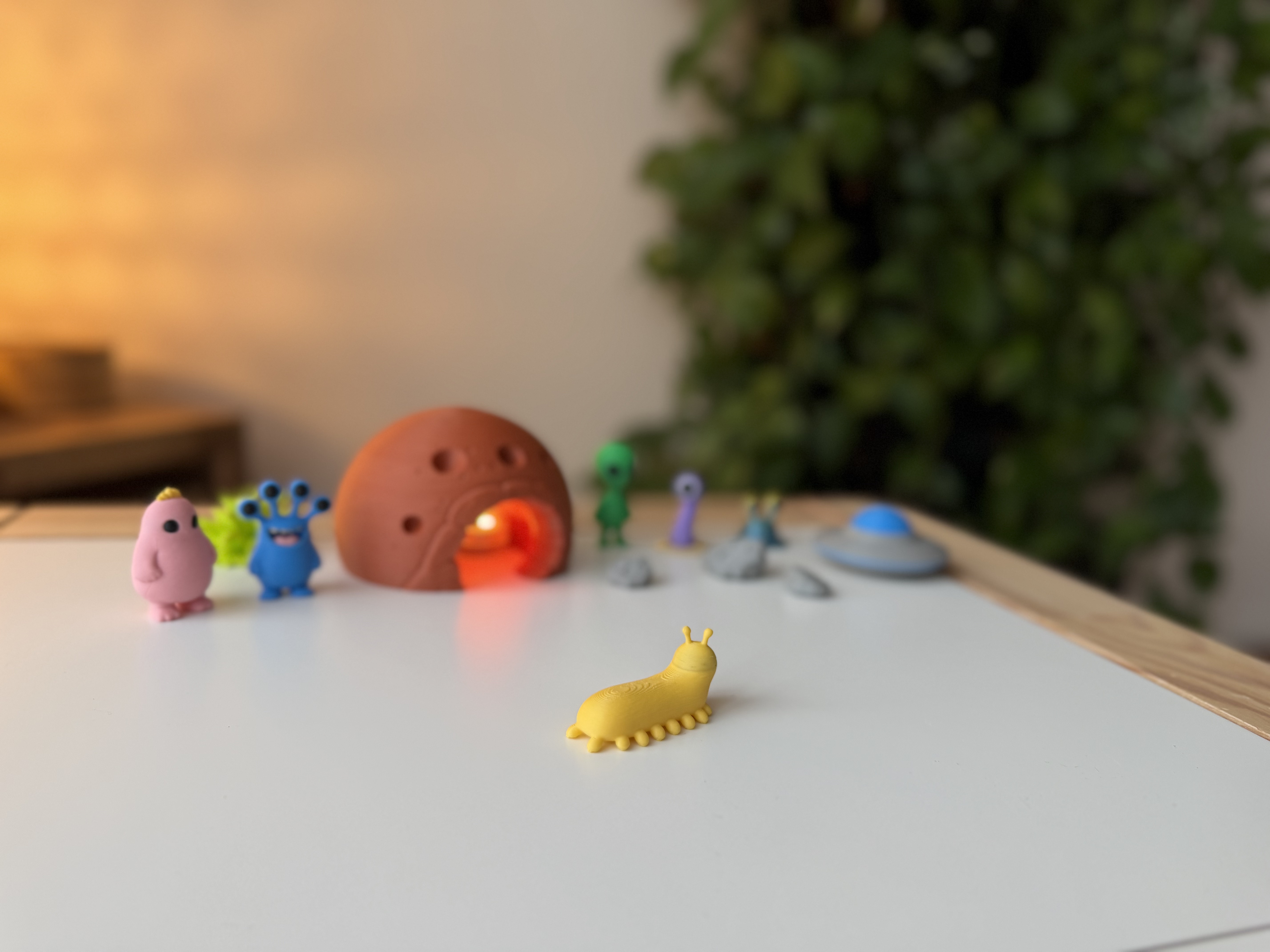 Larva Alien — “Melloop” — thumbnail 2