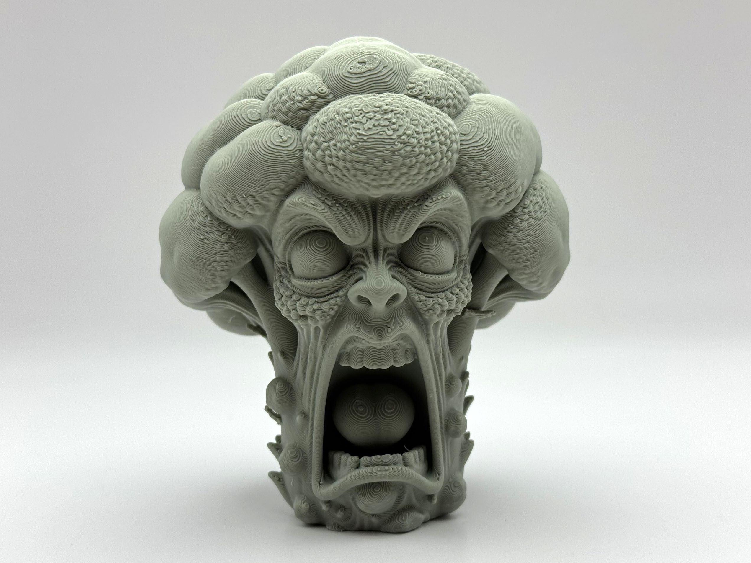 Miniatura 2 do modelo 3D Freaky Broccoli Figure