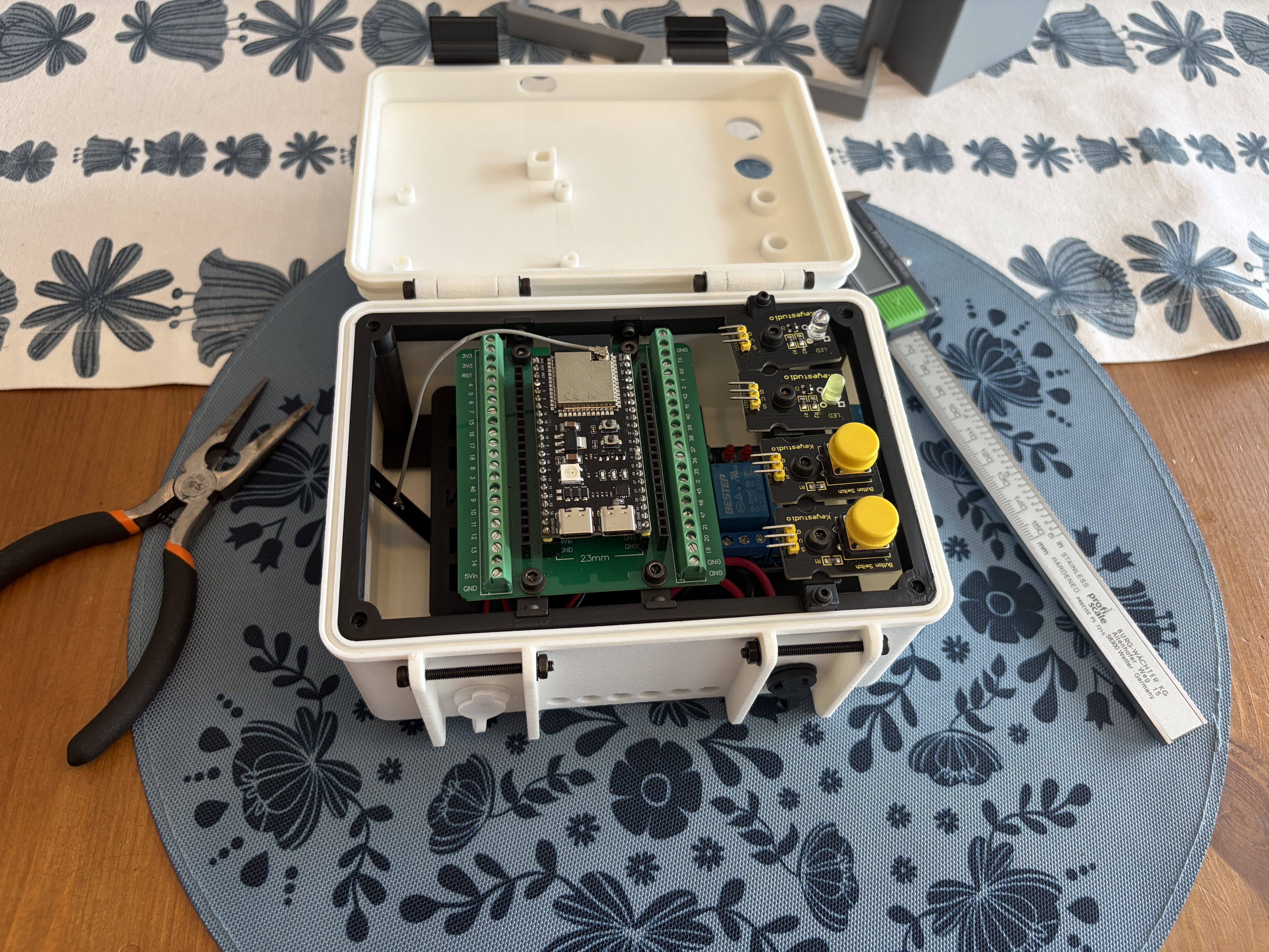 ESP32 Irrigation (Autonomous) — miniatura 3