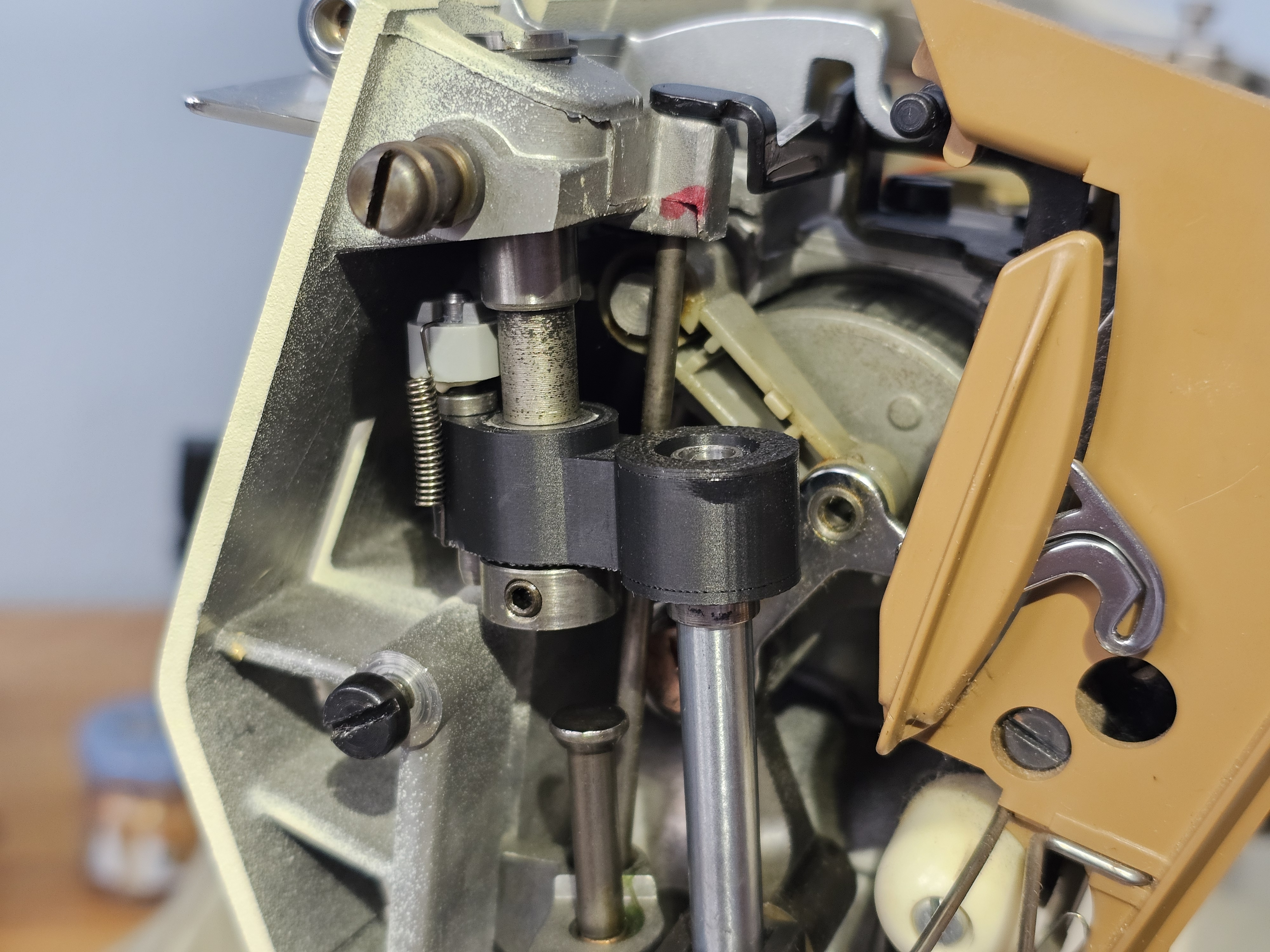 Singer Futura Series Needle Swing Zigzag Servo Linkage Bight Actuator Arm